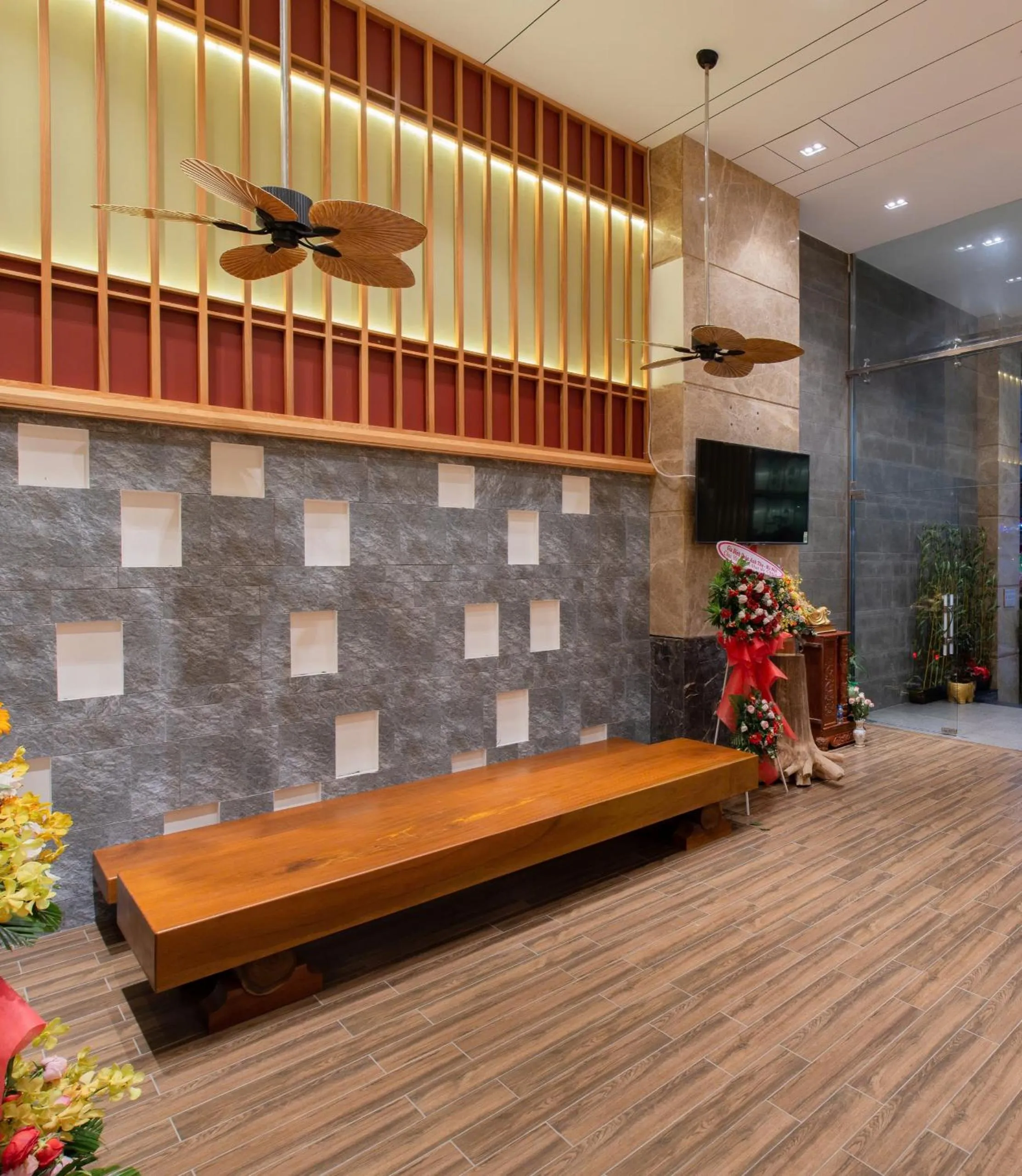 Communal lounge/ TV room in Fuji Boutique Hotel Nha Trang