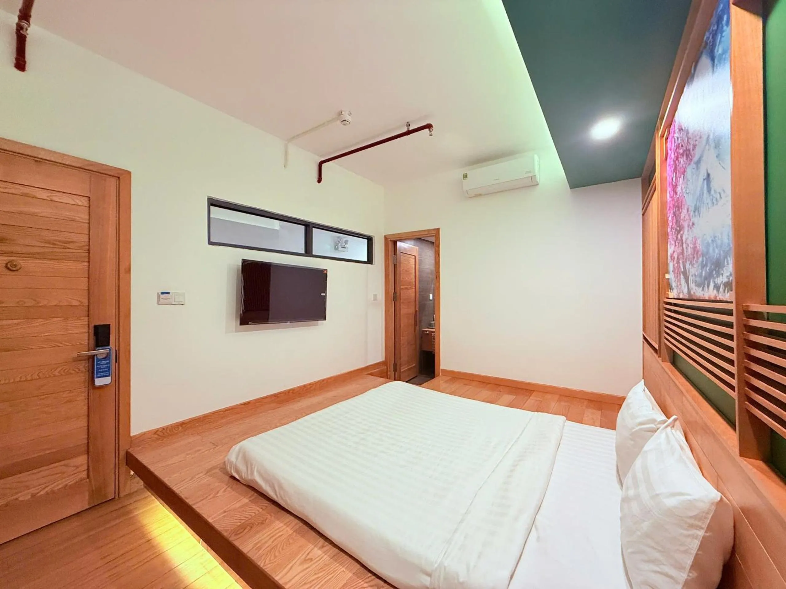 TV and multimedia in Fuji Boutique Hotel Nha Trang