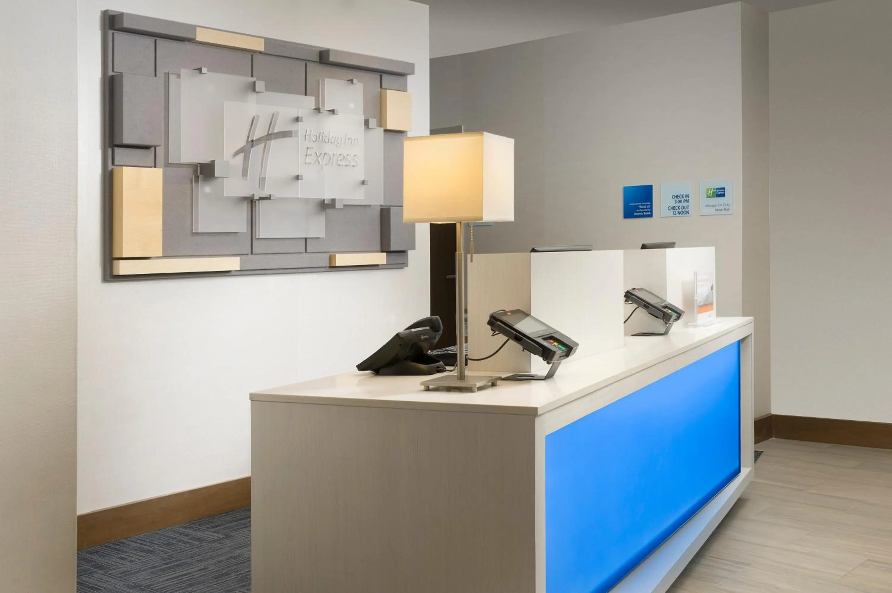 Lobby or reception in Holiday Inn Express & Suites Bay City by IHG