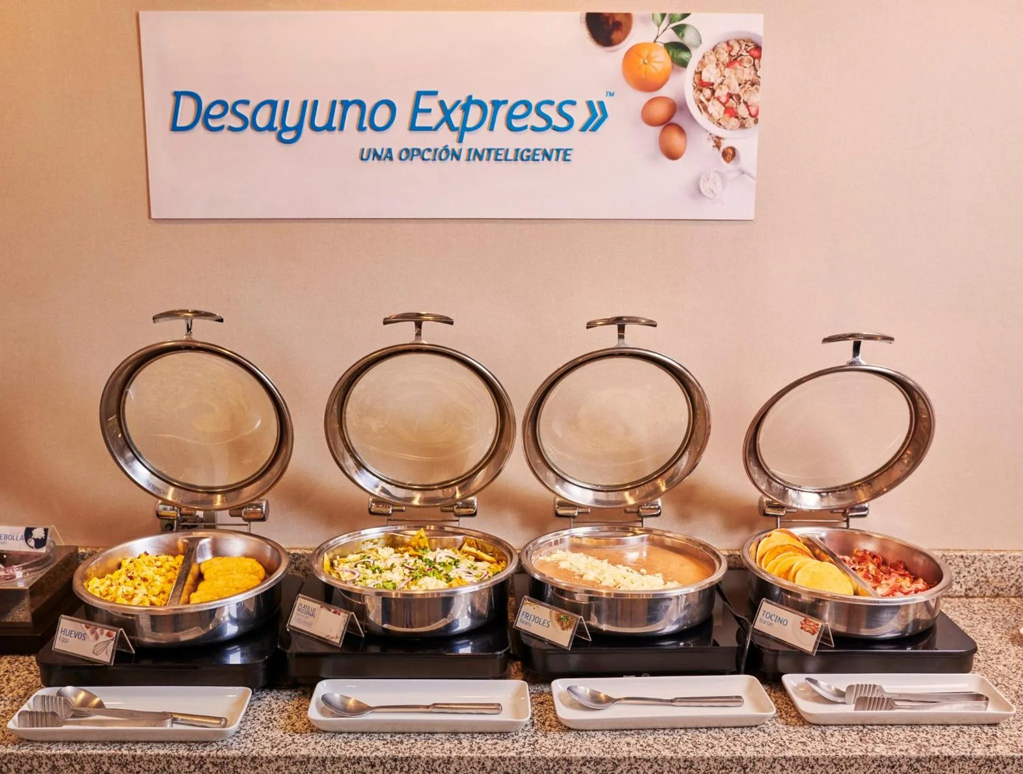 Restaurant/places to eat in Holiday Inn Express & Suites Chihuahua Juventud by IHG