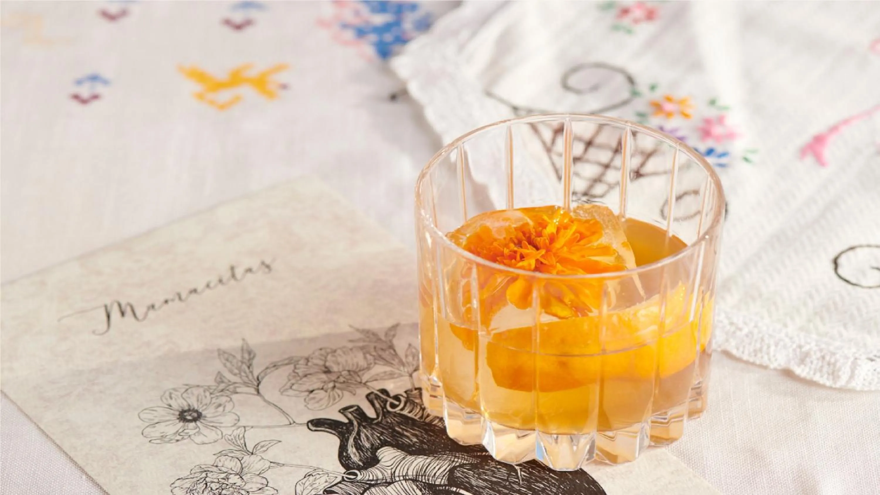 Photo of the whole room in Hotel Indigo El Paso Downtown by IHG