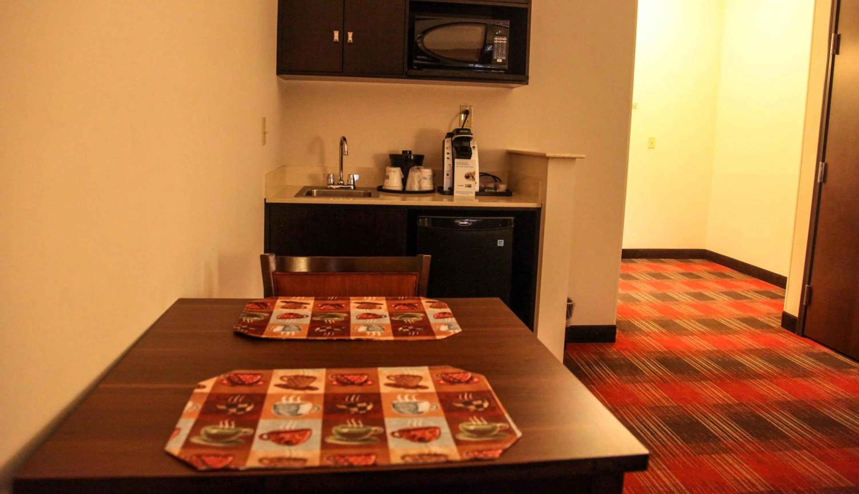 Photo of the whole room in Holiday Inn Express & Suites Cumberland - La Vale by IHG