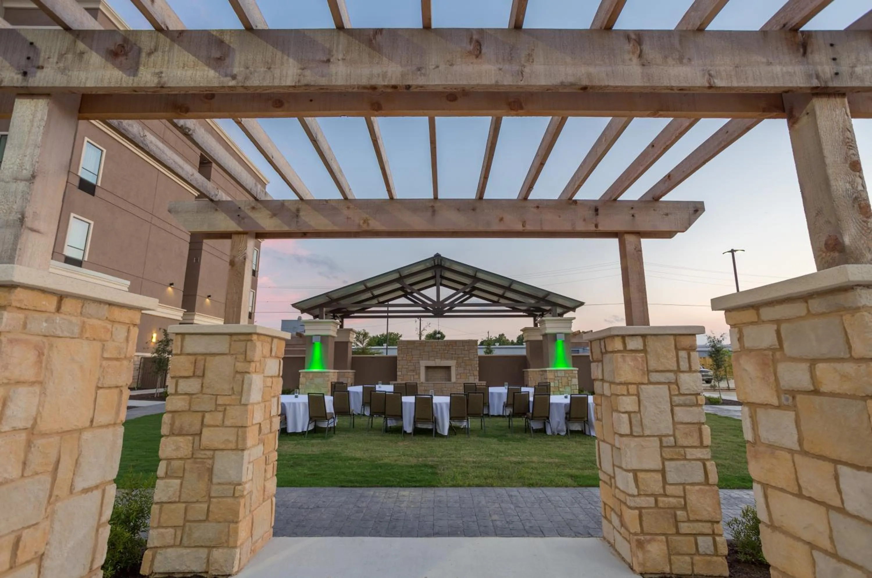 Meeting/conference room in Holiday Inn San Marcos Convention Center by IHG
