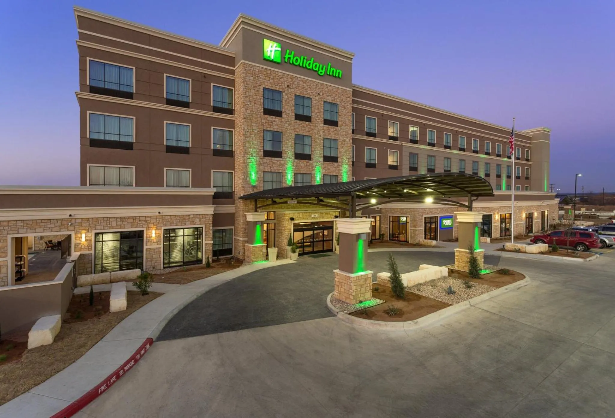 Property building in Holiday Inn San Marcos Convention Center by IHG