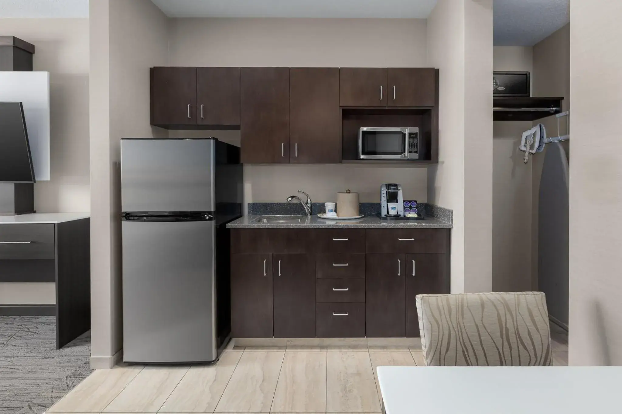 Queen Suite in Holiday Inn Express & Suites Cold Lake by IHG Queen Suite in Holiday Inn Express & Suites Cold Lake by IHG