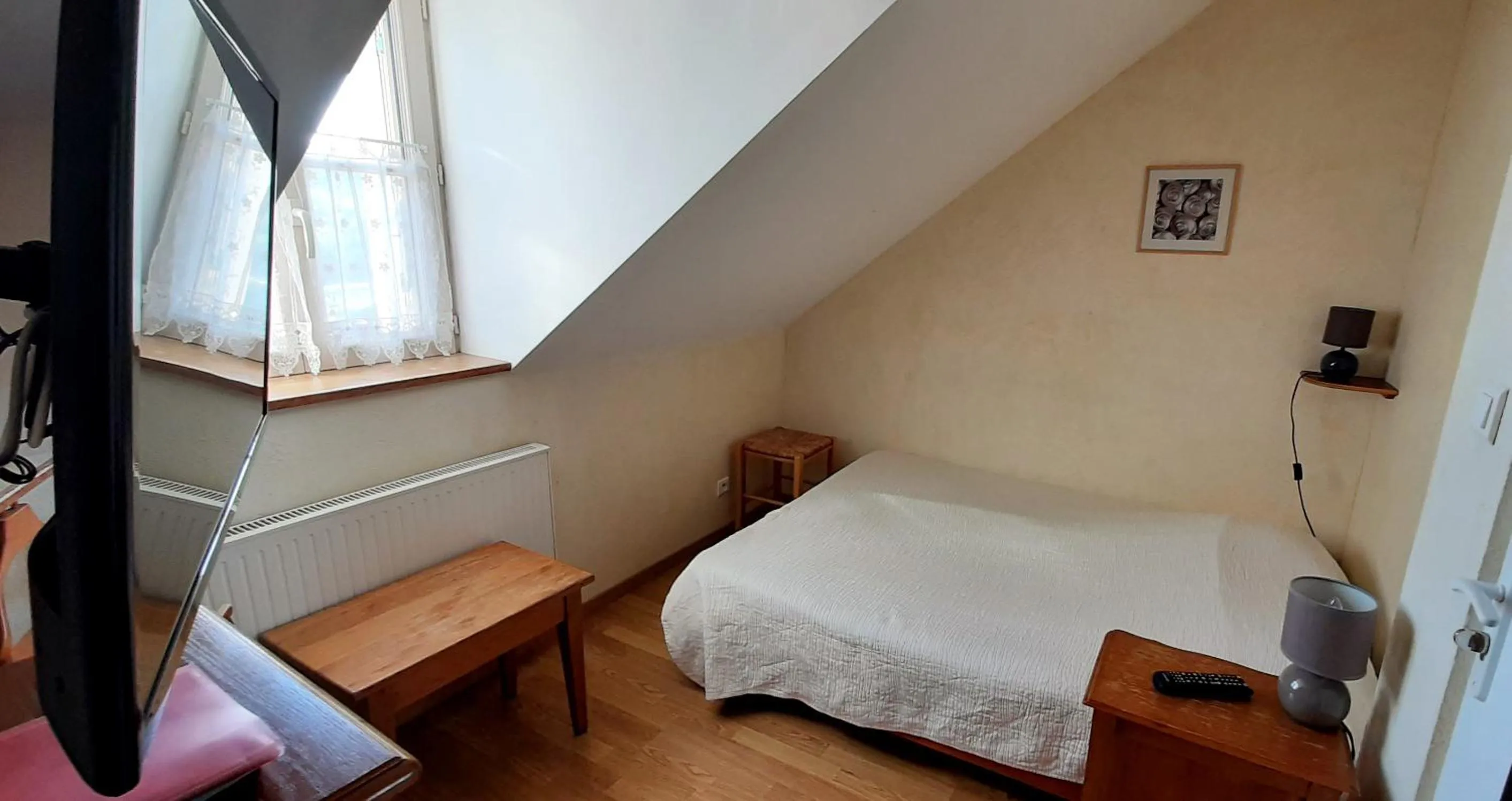 TV and multimedia, Bed in Le Marmagne