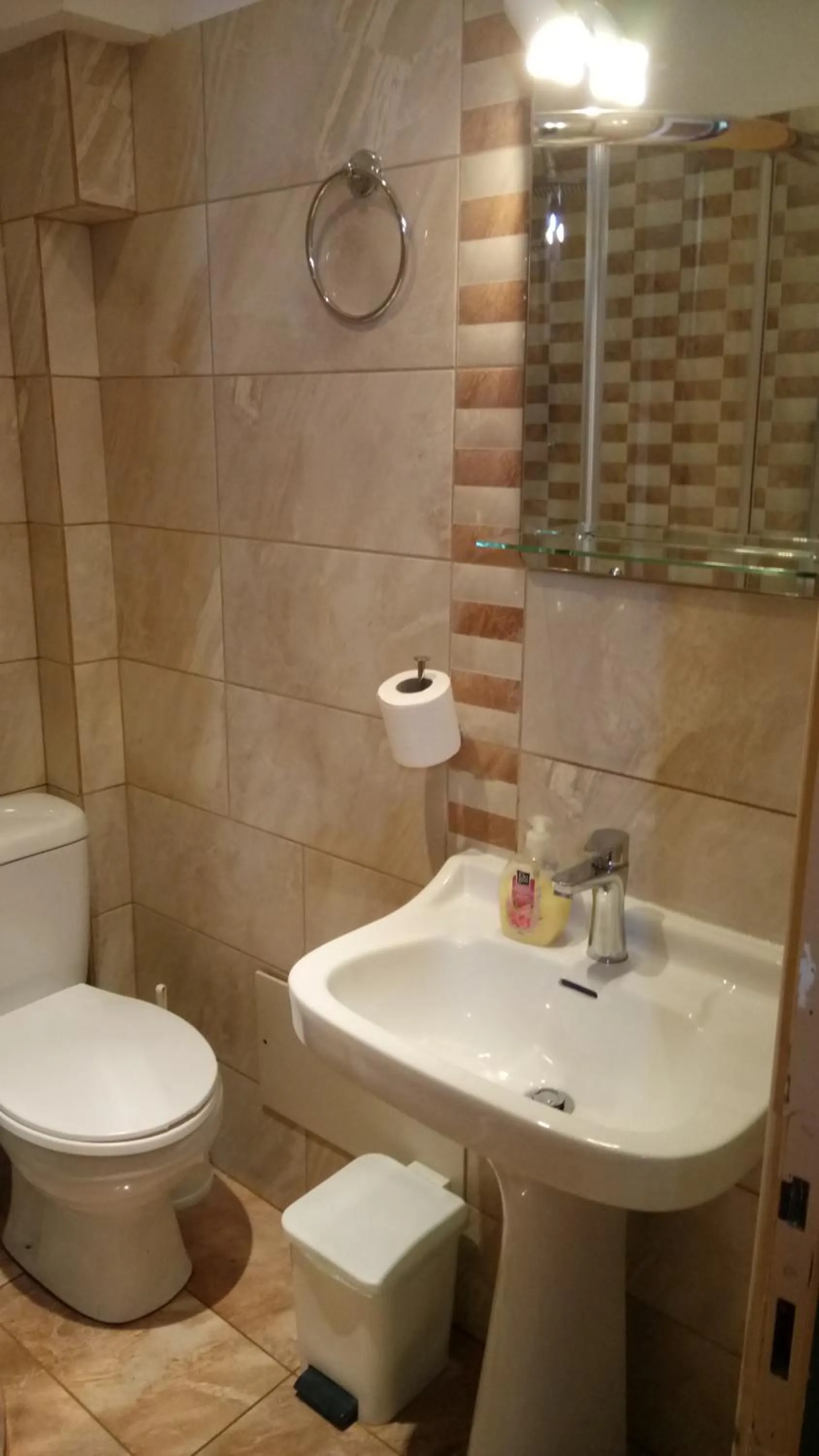 Bathroom in Flamingo Apartments Moraitika Corfu