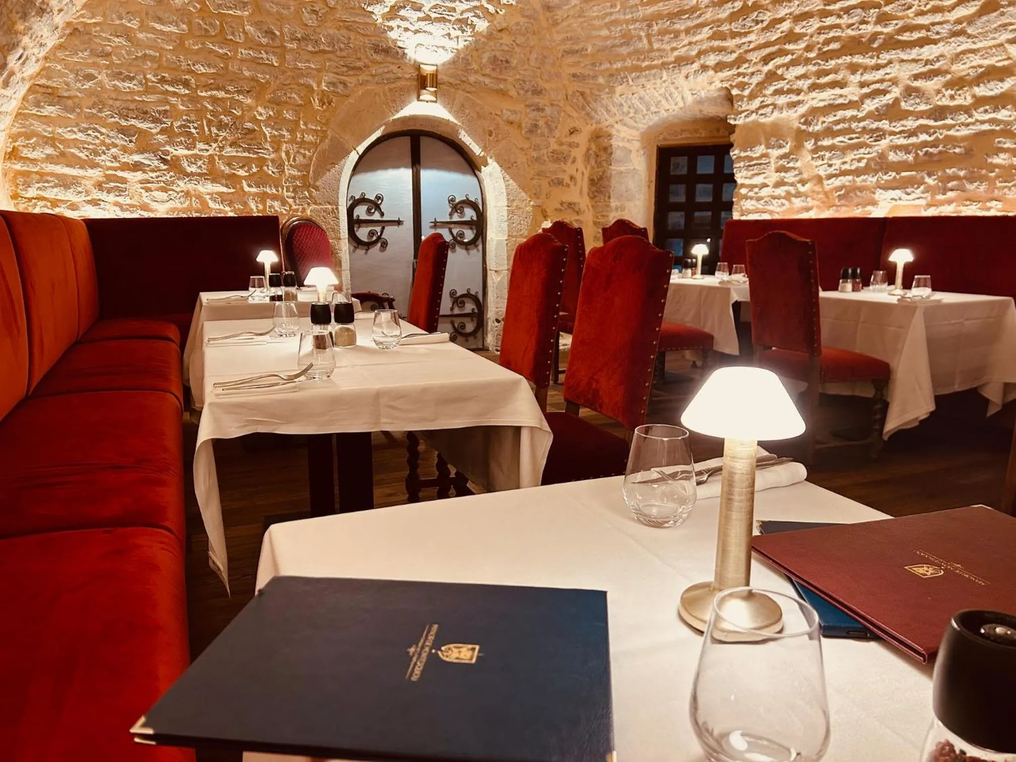Hôtel-Restaurant Le Manoir De Montesquiou