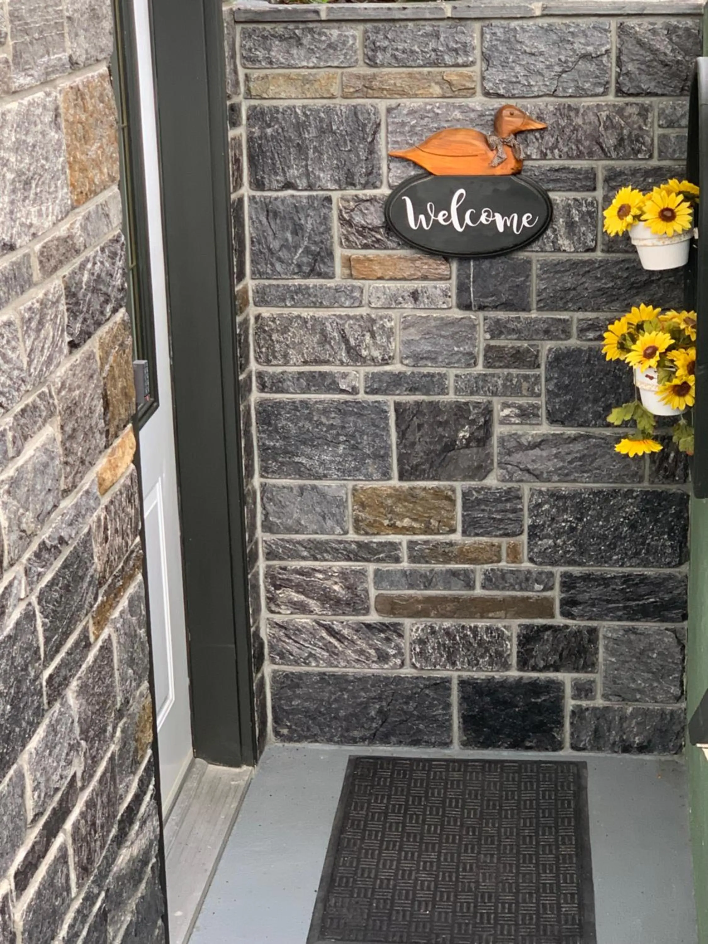 Facade/entrance in Remo Ridge Bed N Breakfast