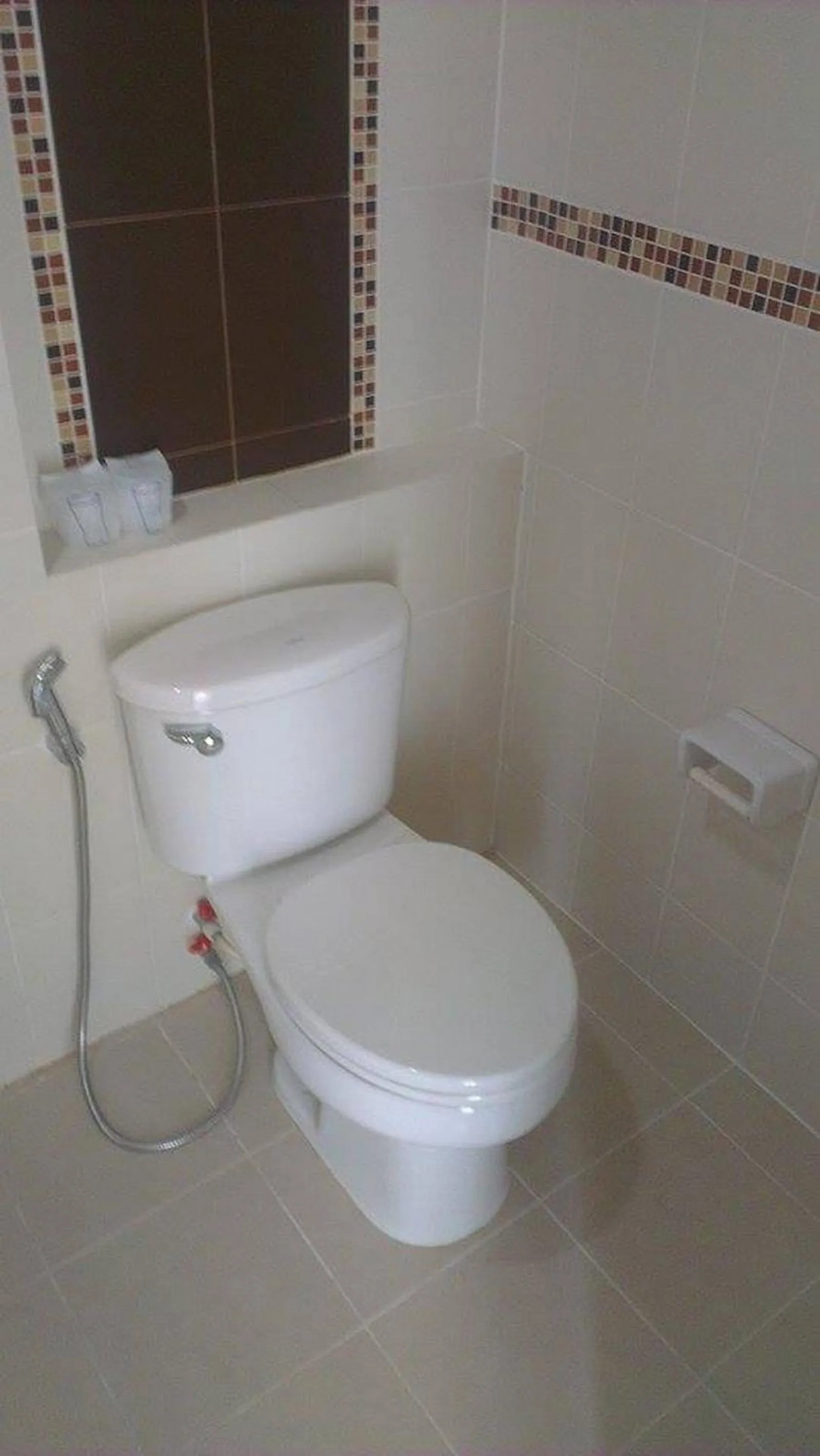 Toilet in The London Tearoom