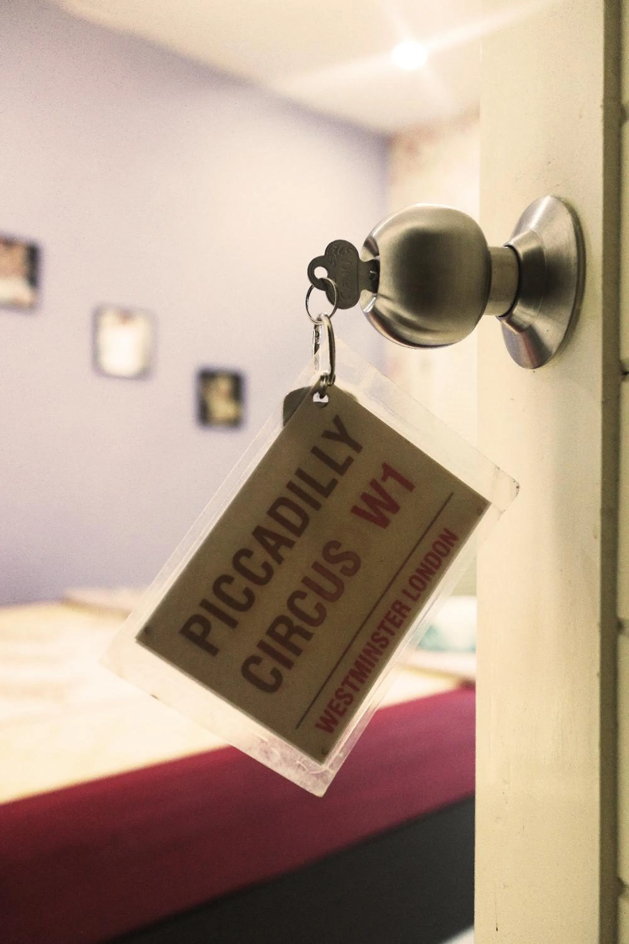 Other, Bed in The London Tearoom