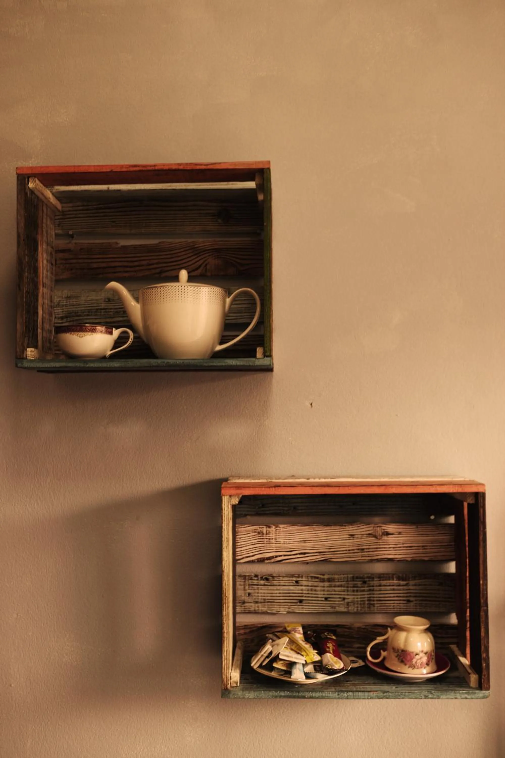 Decorative detail in The London Tearoom