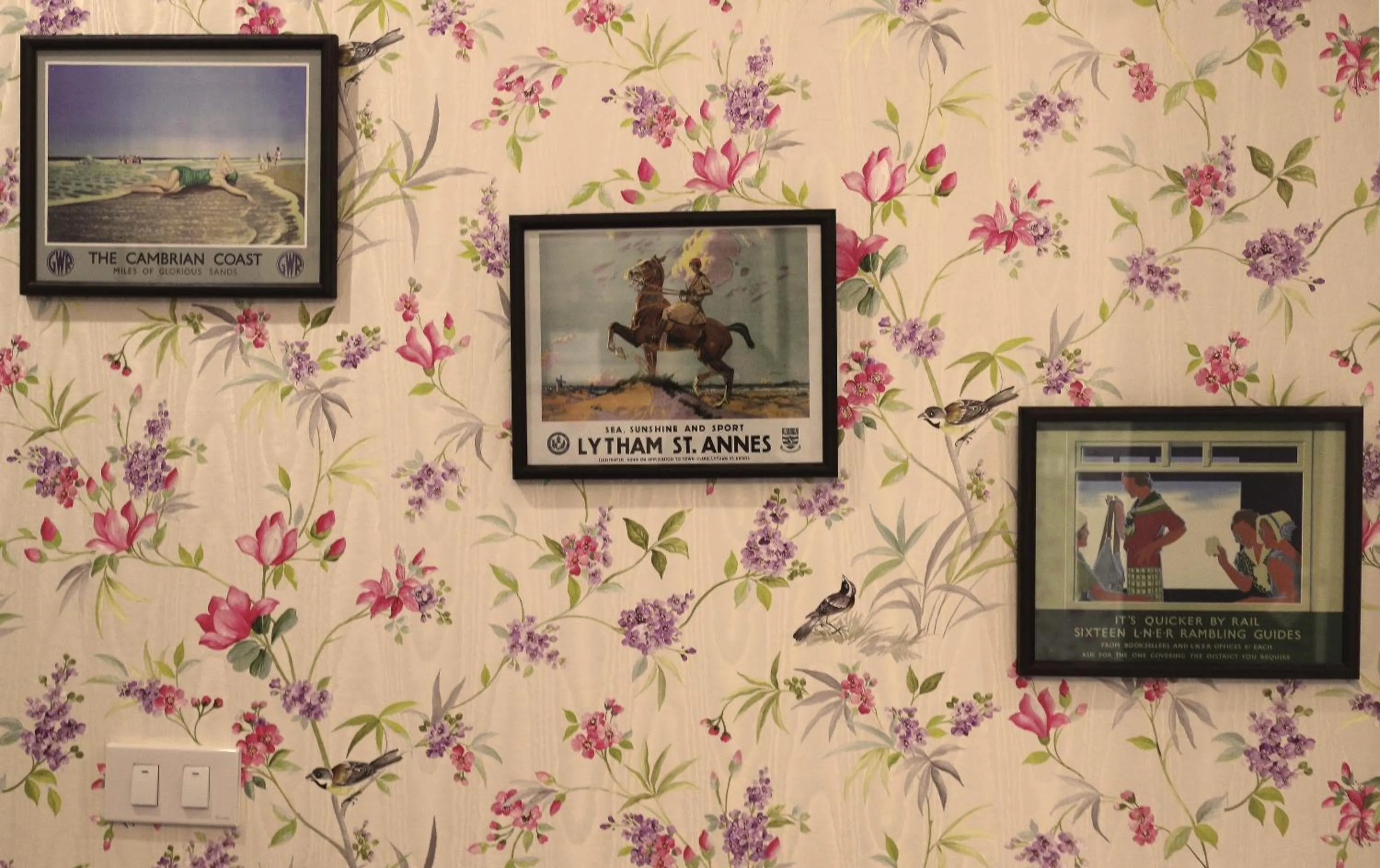 Decorative detail in The London Tearoom