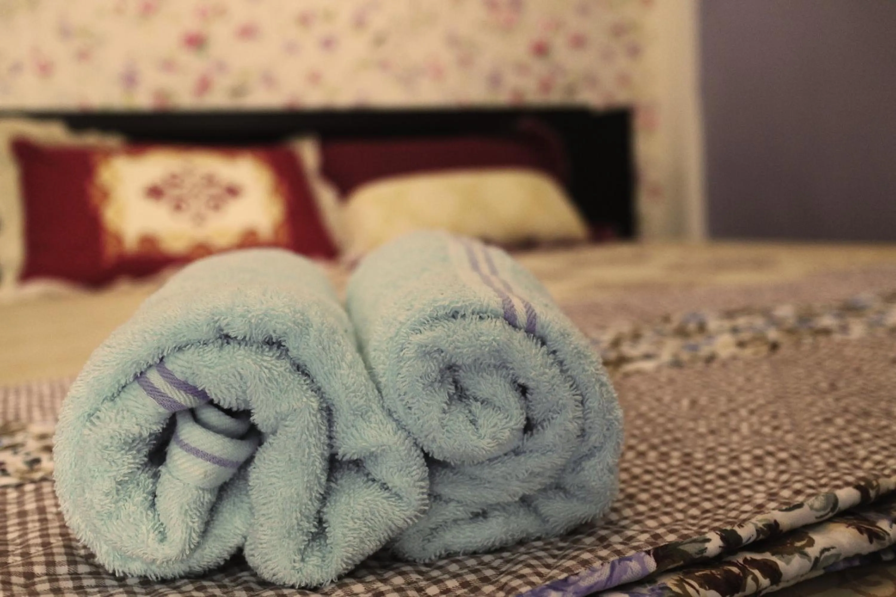 Other, Bed in The London Tearoom