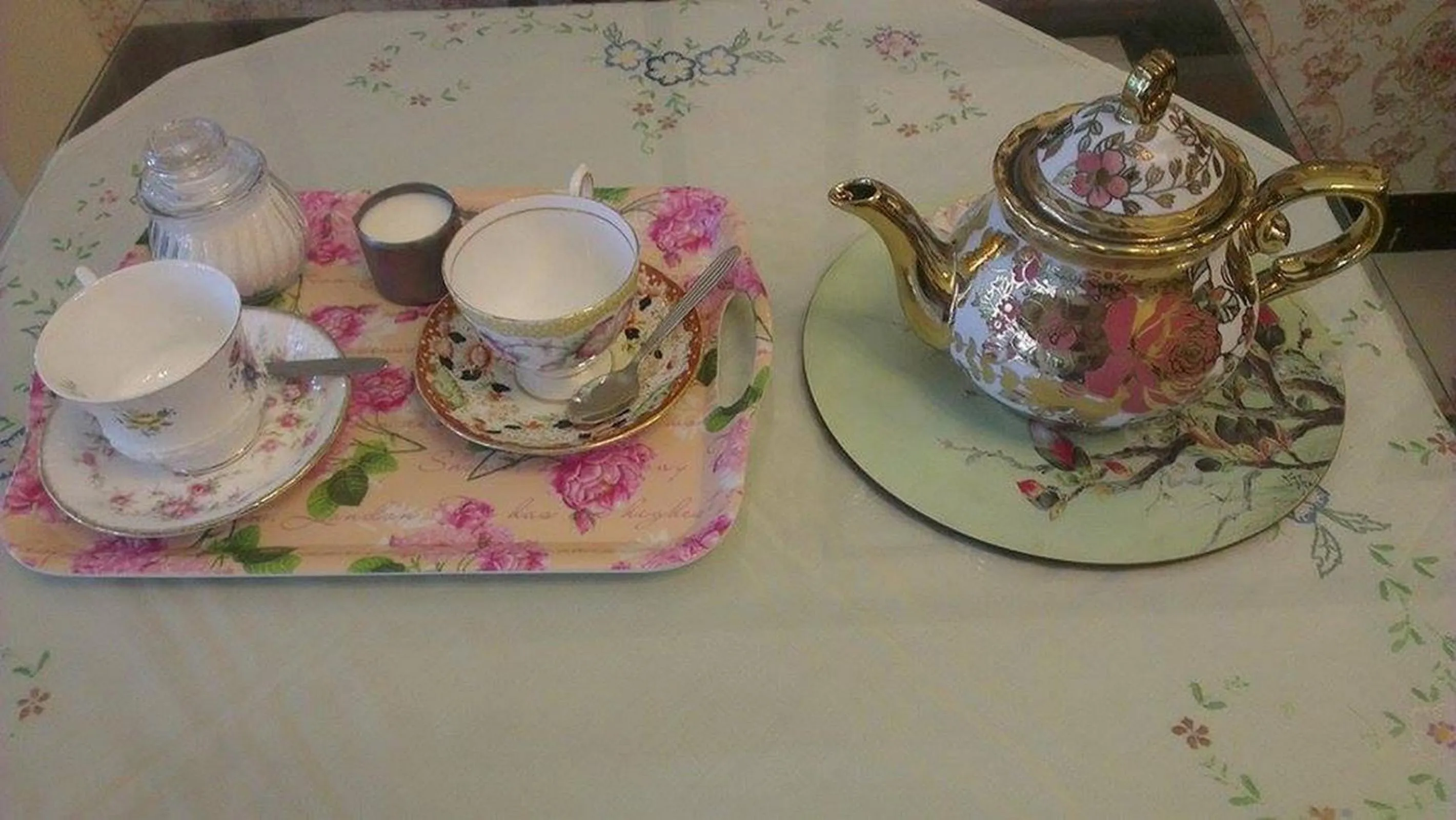 Dining area in The London Tearoom
