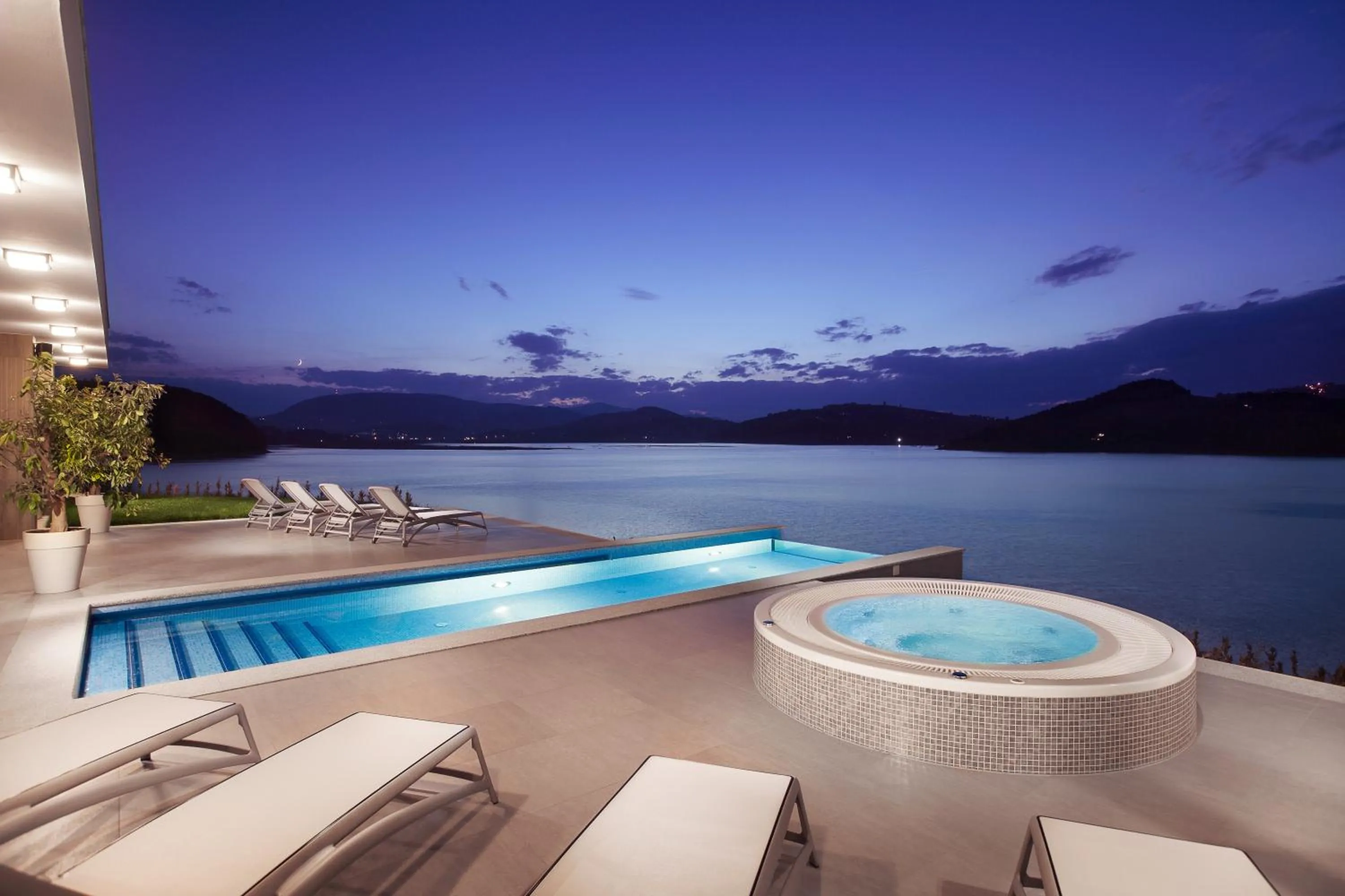 Swimming pool in Heron Live Hotel Marina & SPA