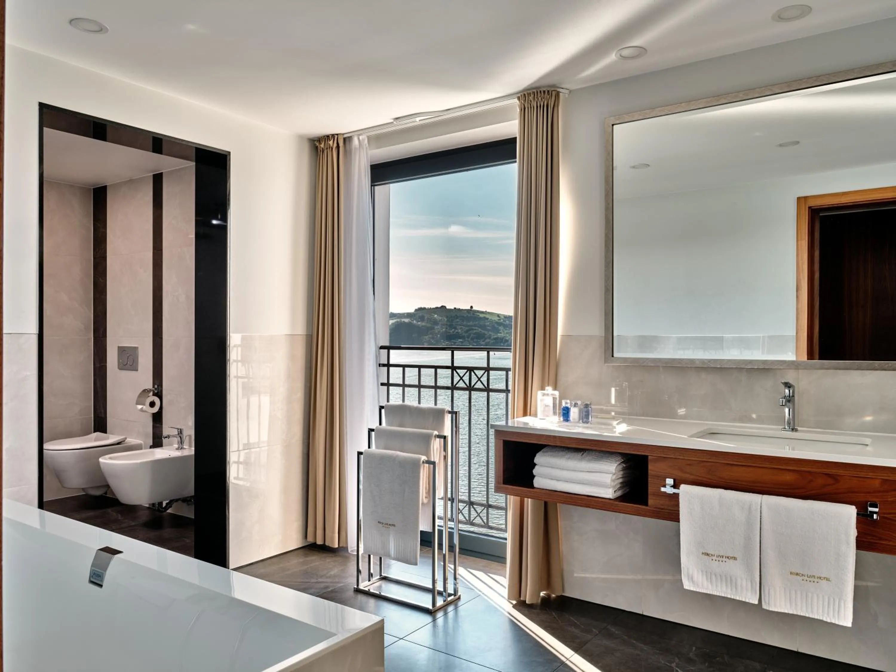 Heron Live Hotel Marina & SPA