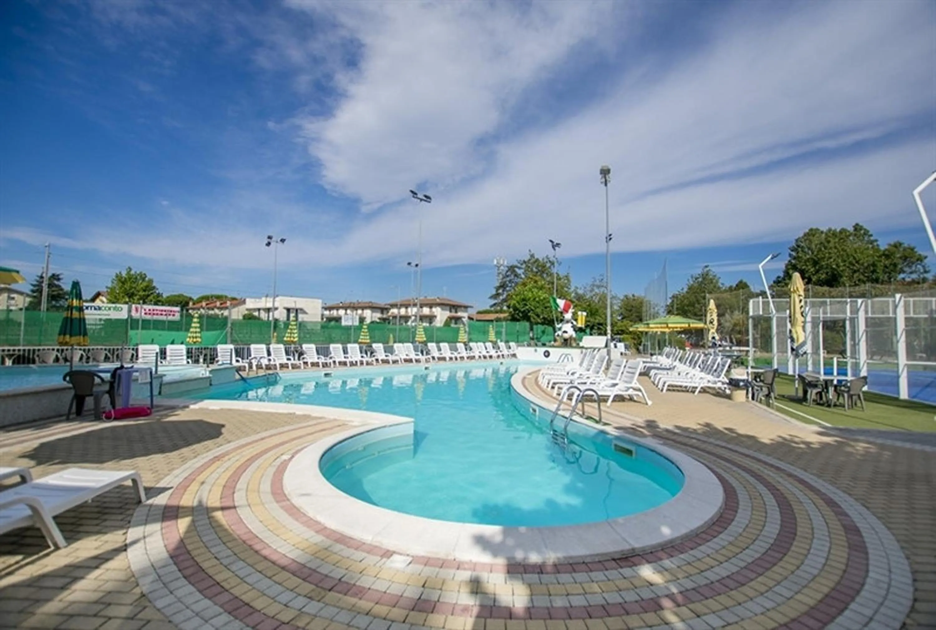 Pool view in Hotel Savoia