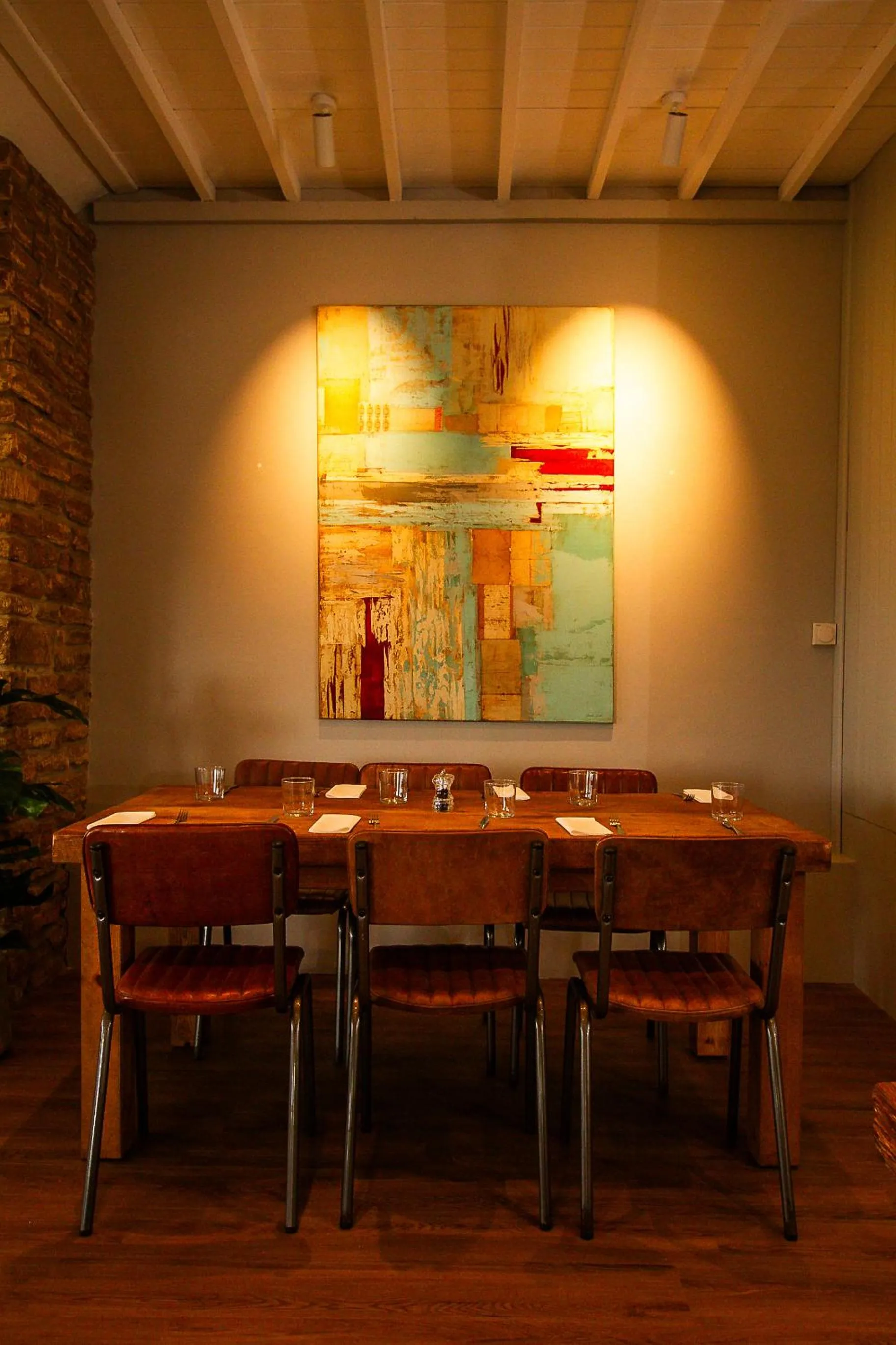 Dining area in Winyard's Gap Inn