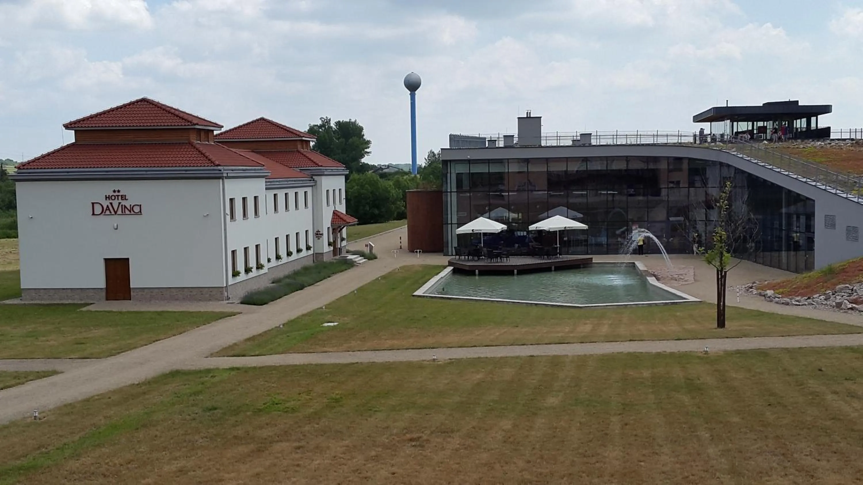 Property building in Da Vinci