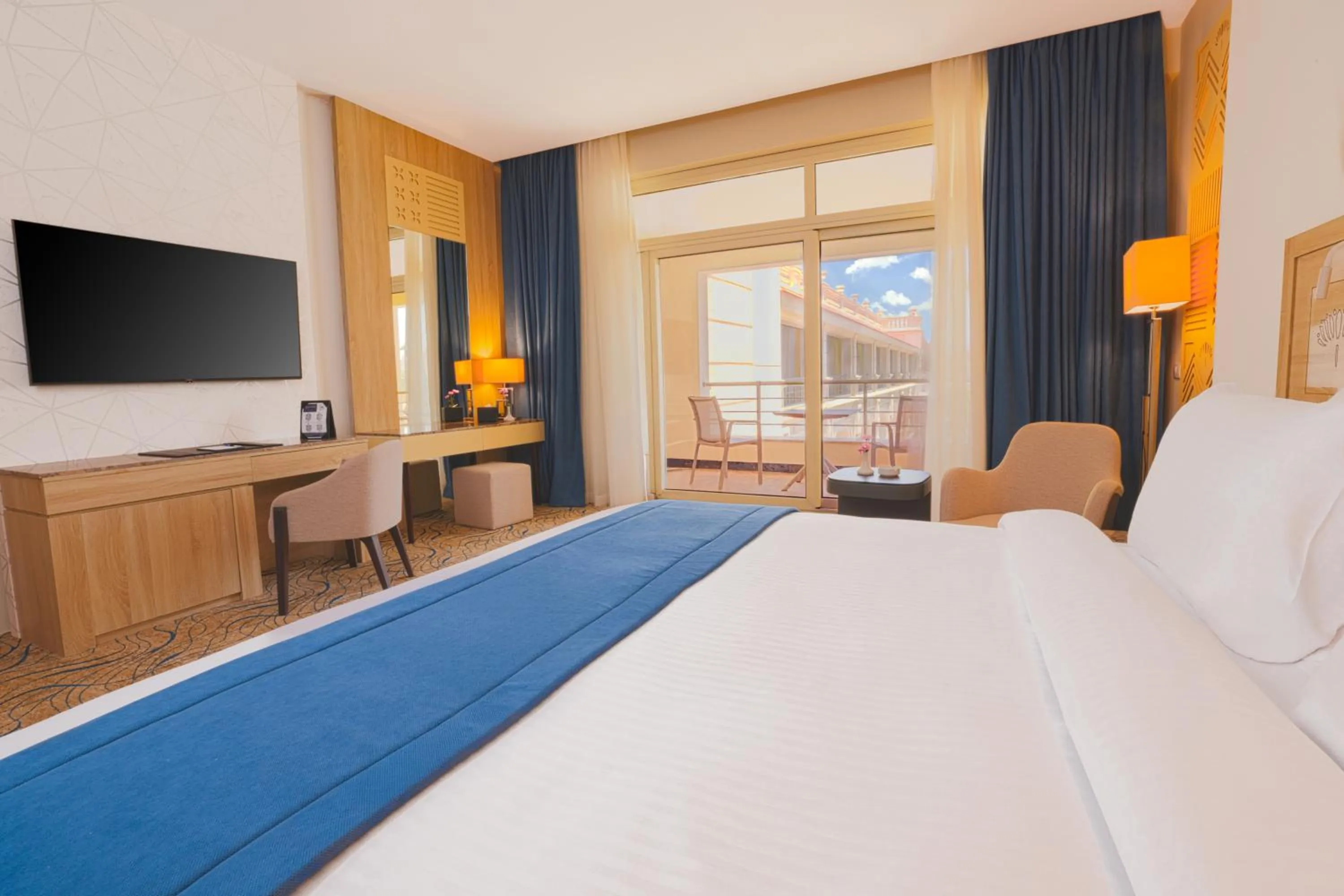 Bed in Helnan Antoniades Palace Hotel