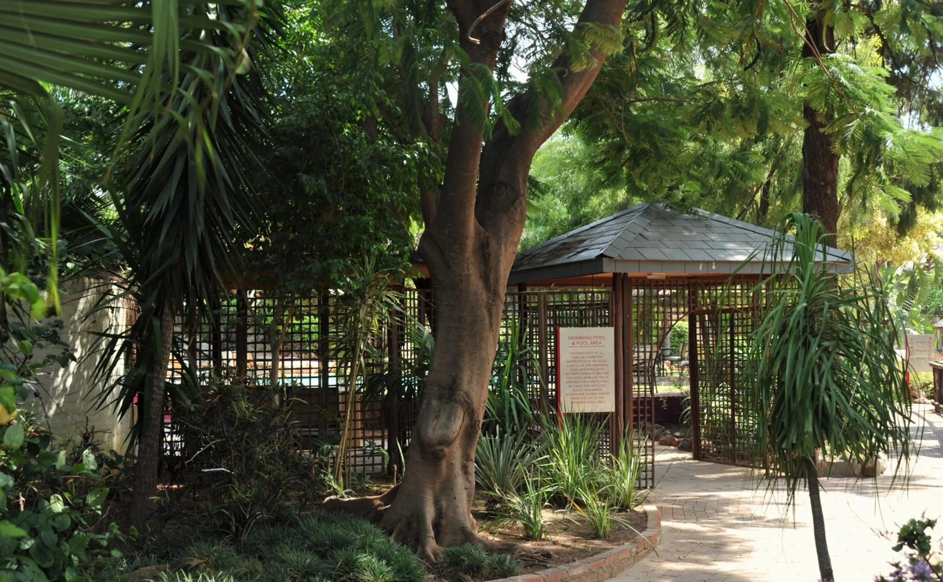 Garden in Cresta Thapama Hotel