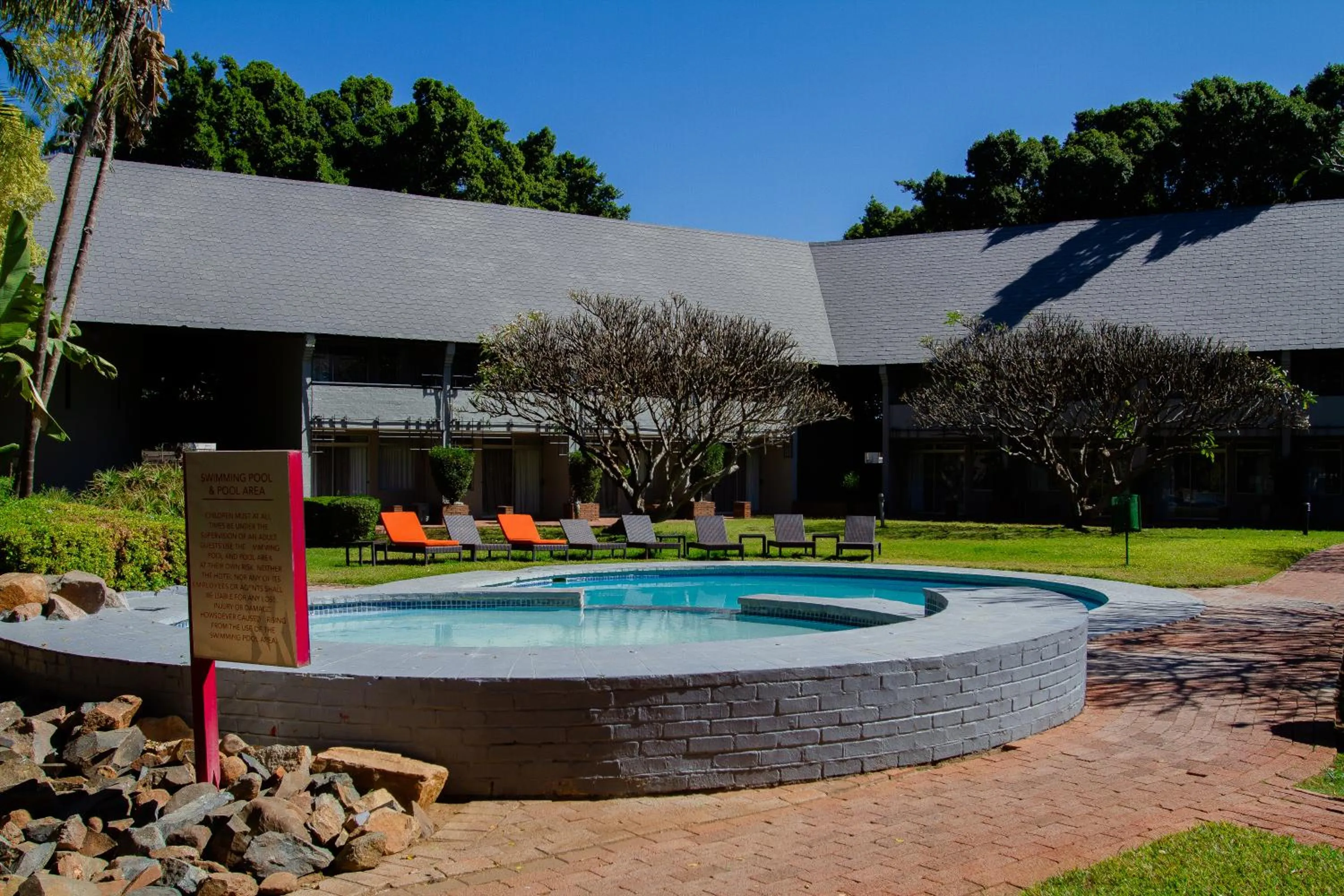 Swimming pool in Cresta Thapama Hotel