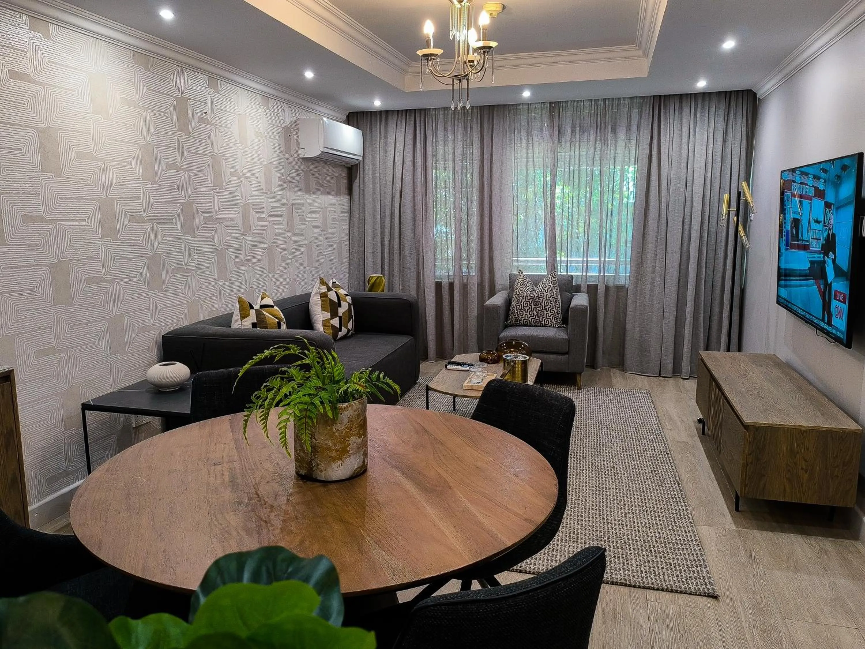 TV and multimedia in Cresta Thapama Hotel