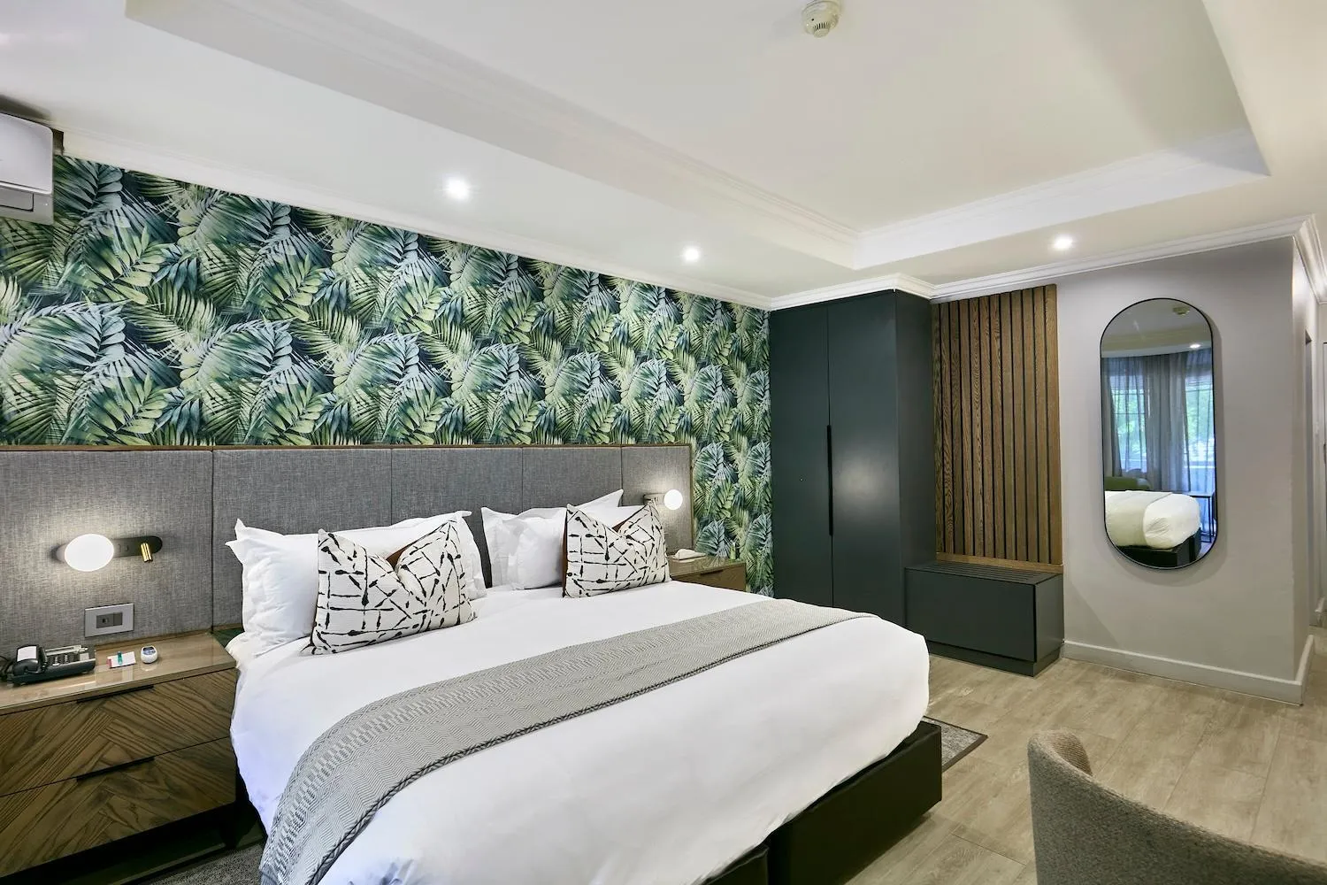 Bed in Cresta Thapama Hotel