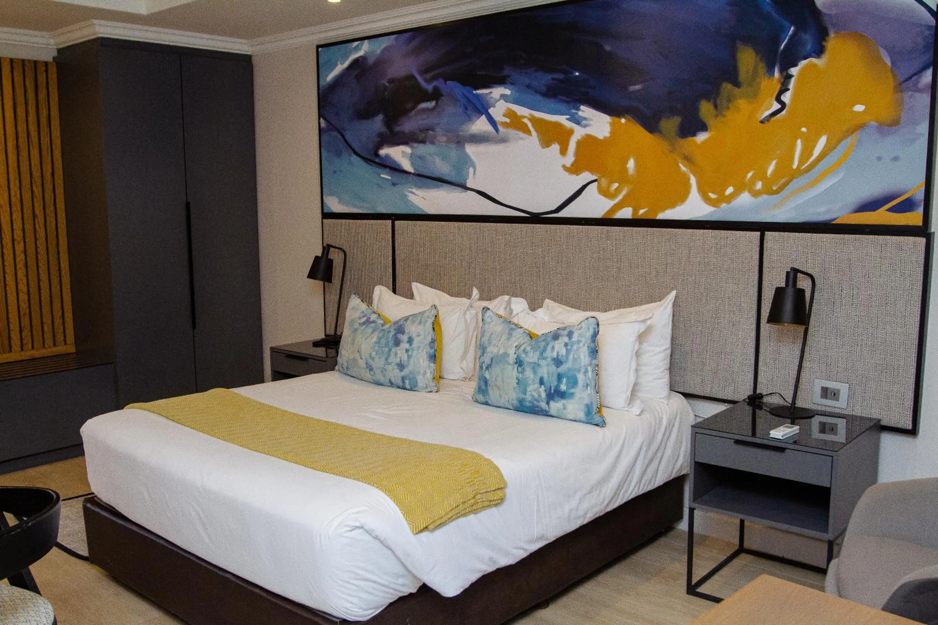 Bed in Cresta Thapama Hotel