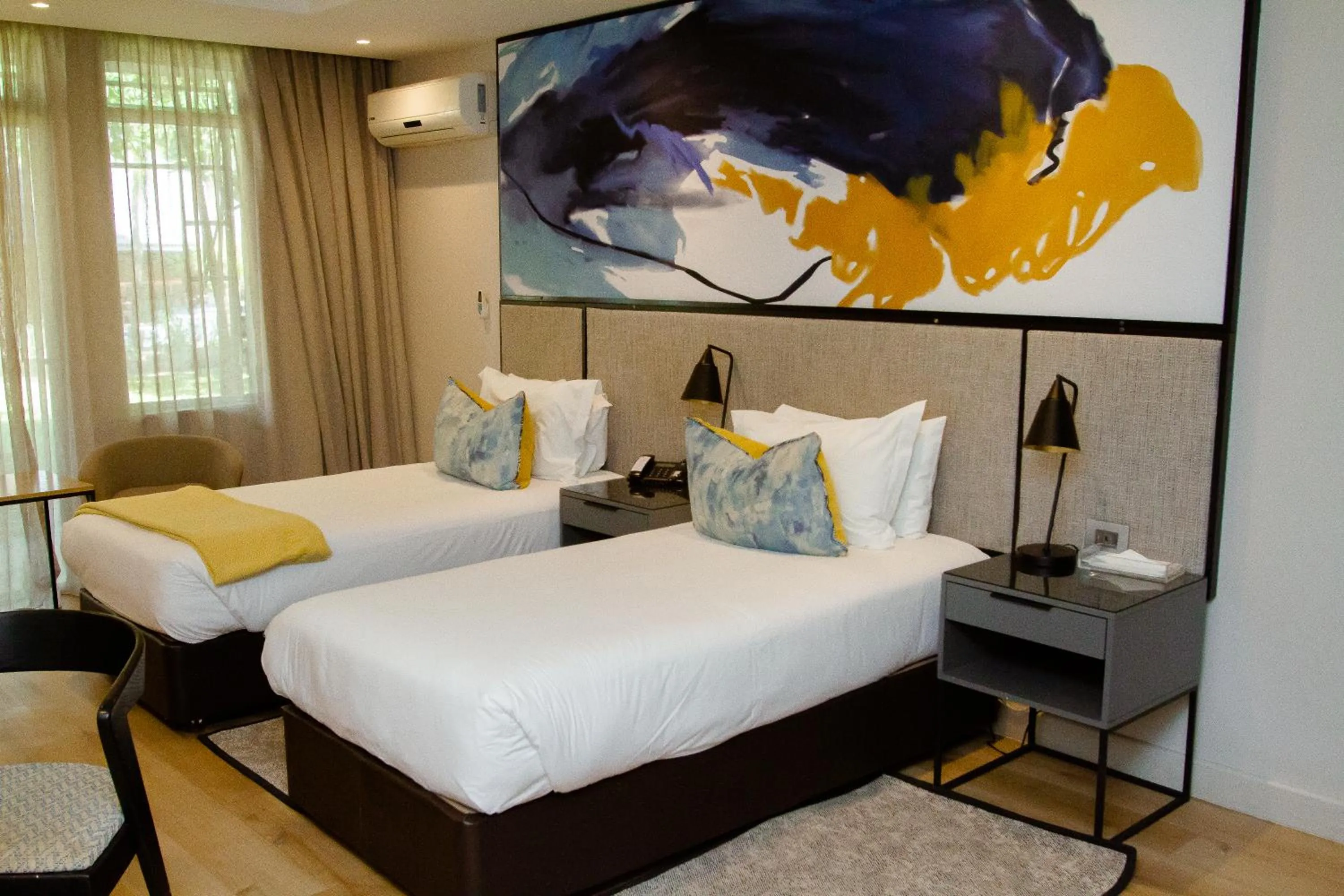 Bed in Cresta Thapama Hotel