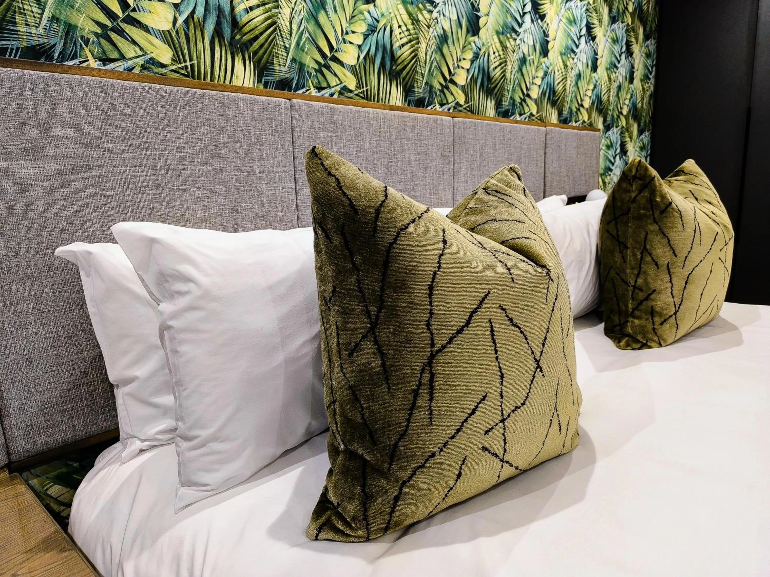 Bed in Cresta Thapama Hotel