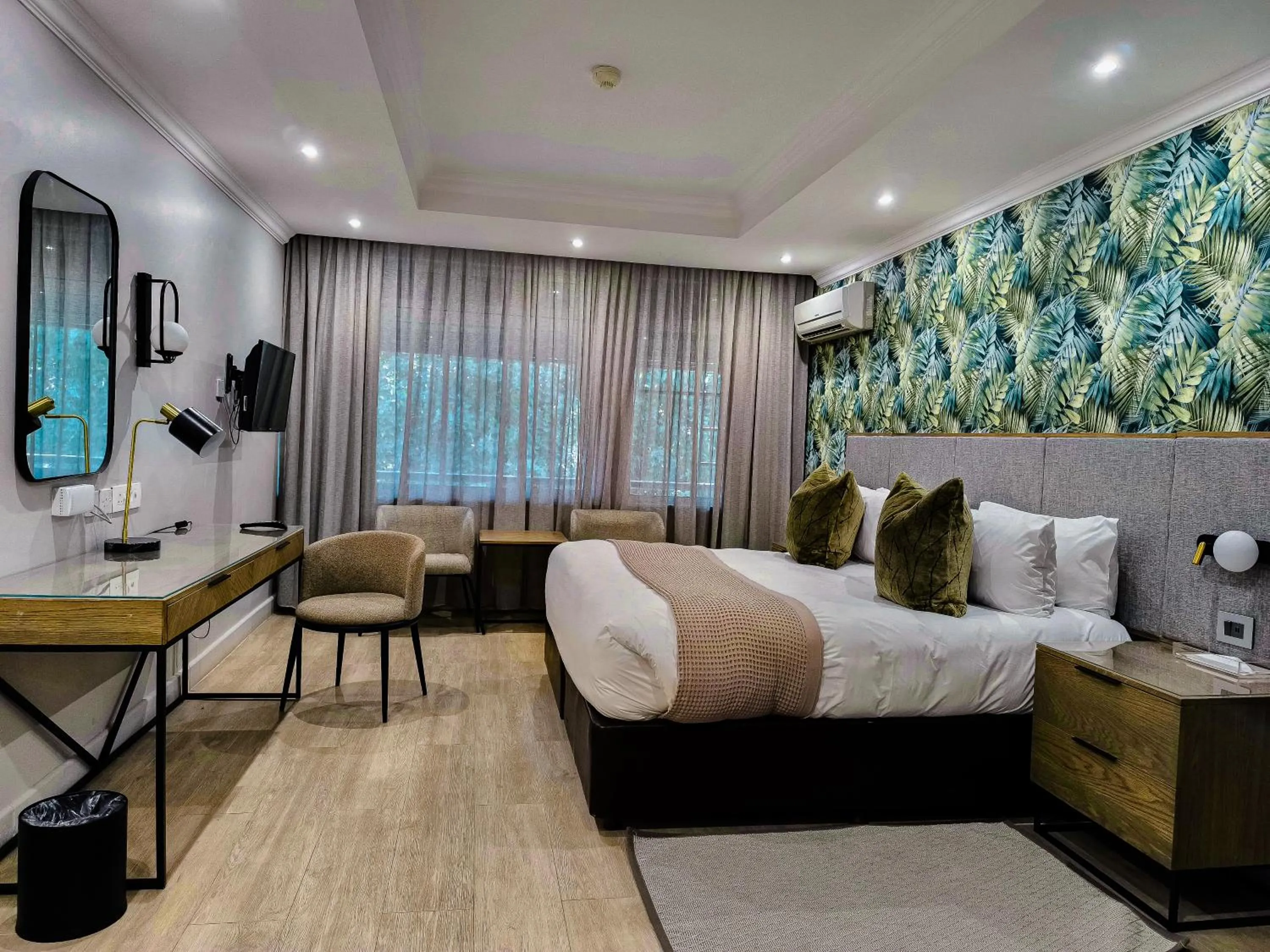 Bed in Cresta Thapama Hotel