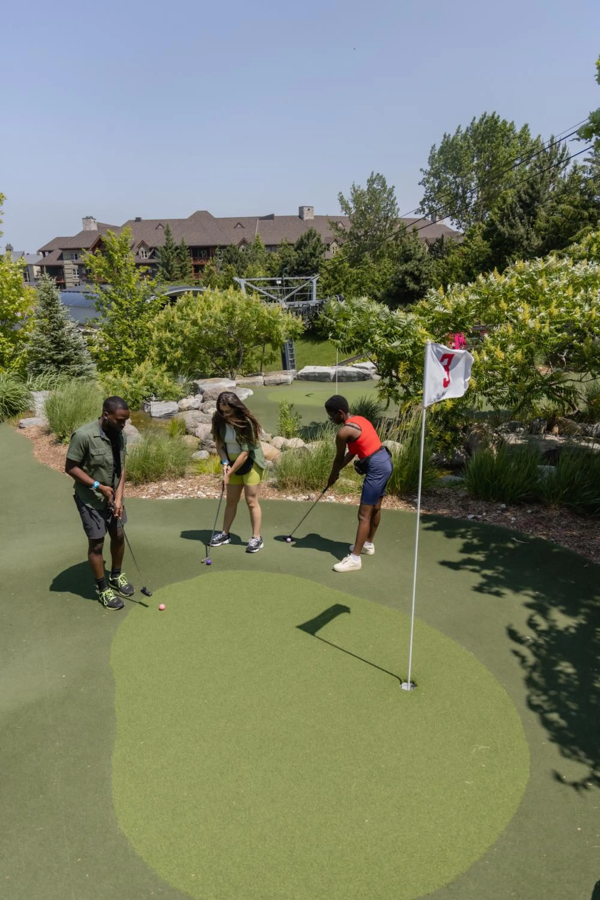 Minigolf in Blue Mountain Resort Village Suites