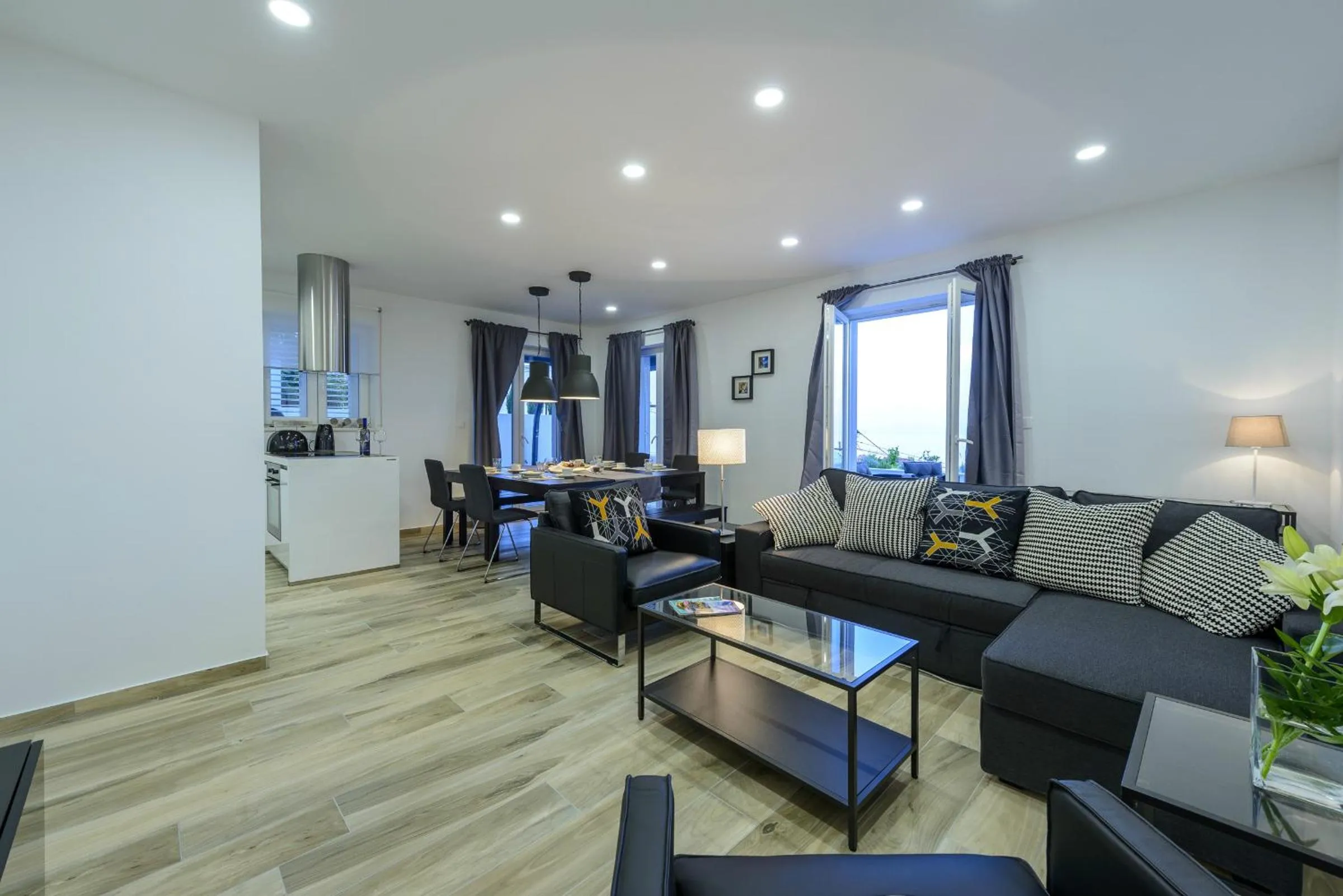 Apartment Allure
