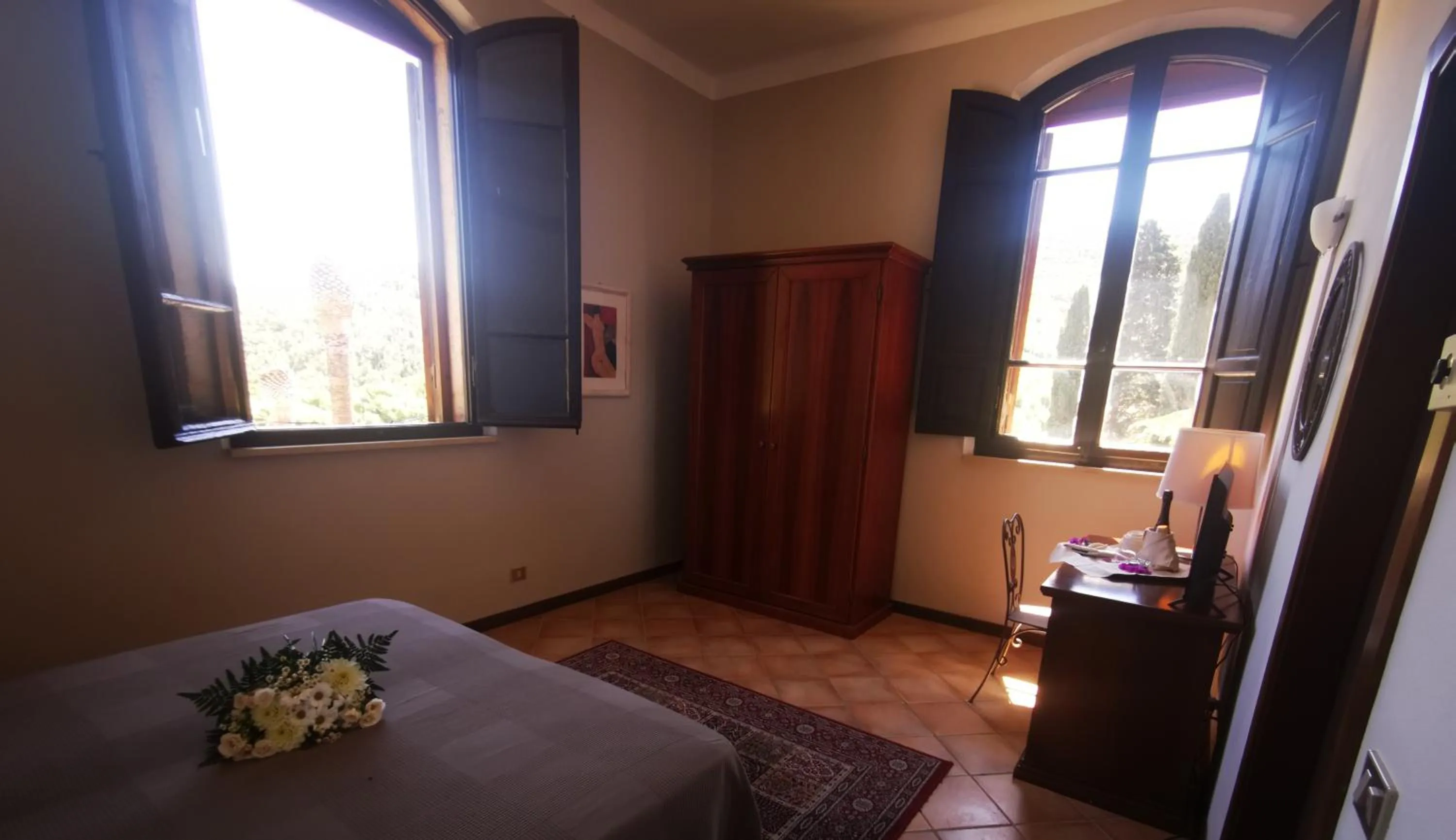 Decorative detail, Bed in Park Hotel Napoleone