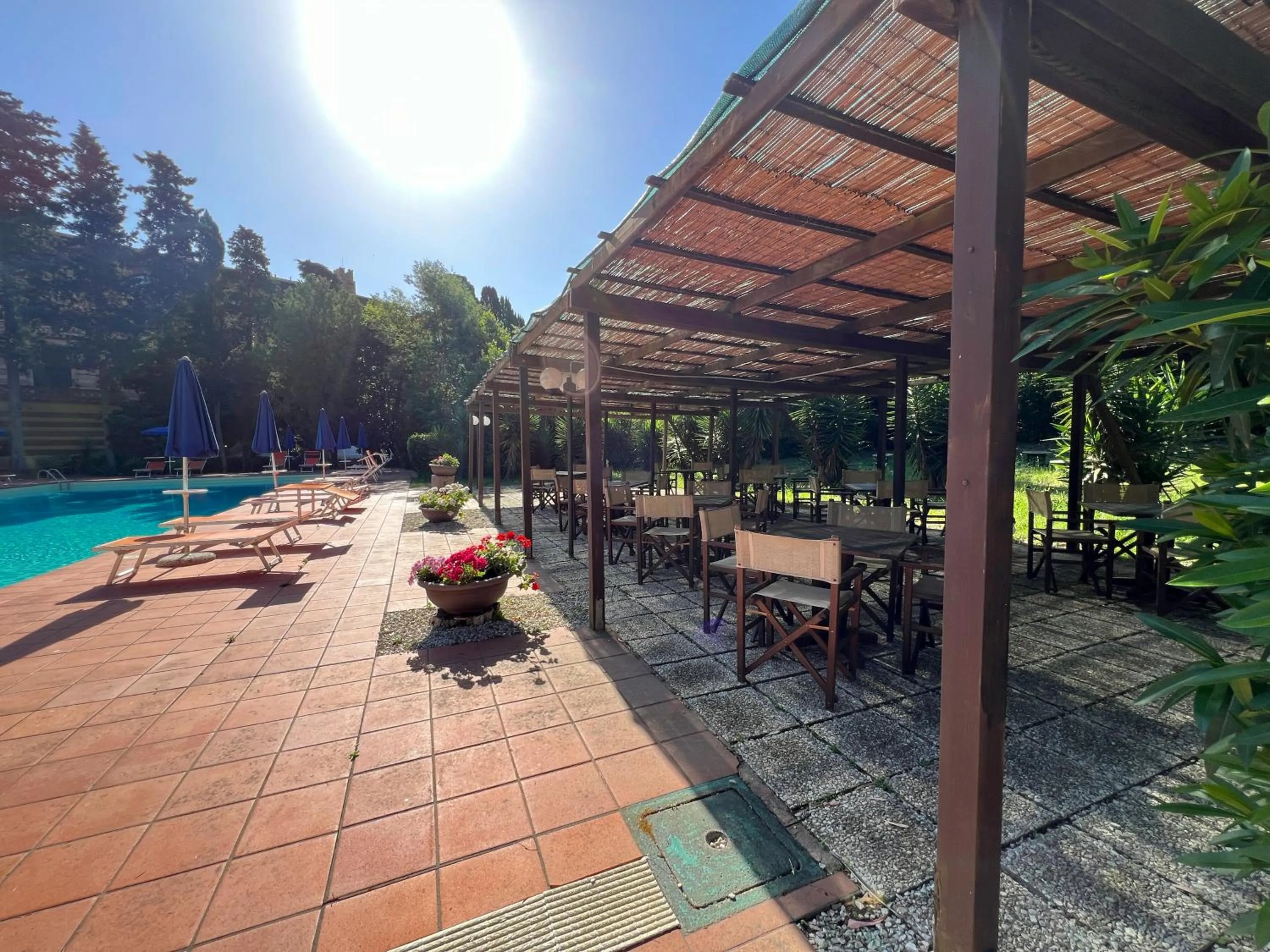 Swimming pool in Park Hotel Napoleone