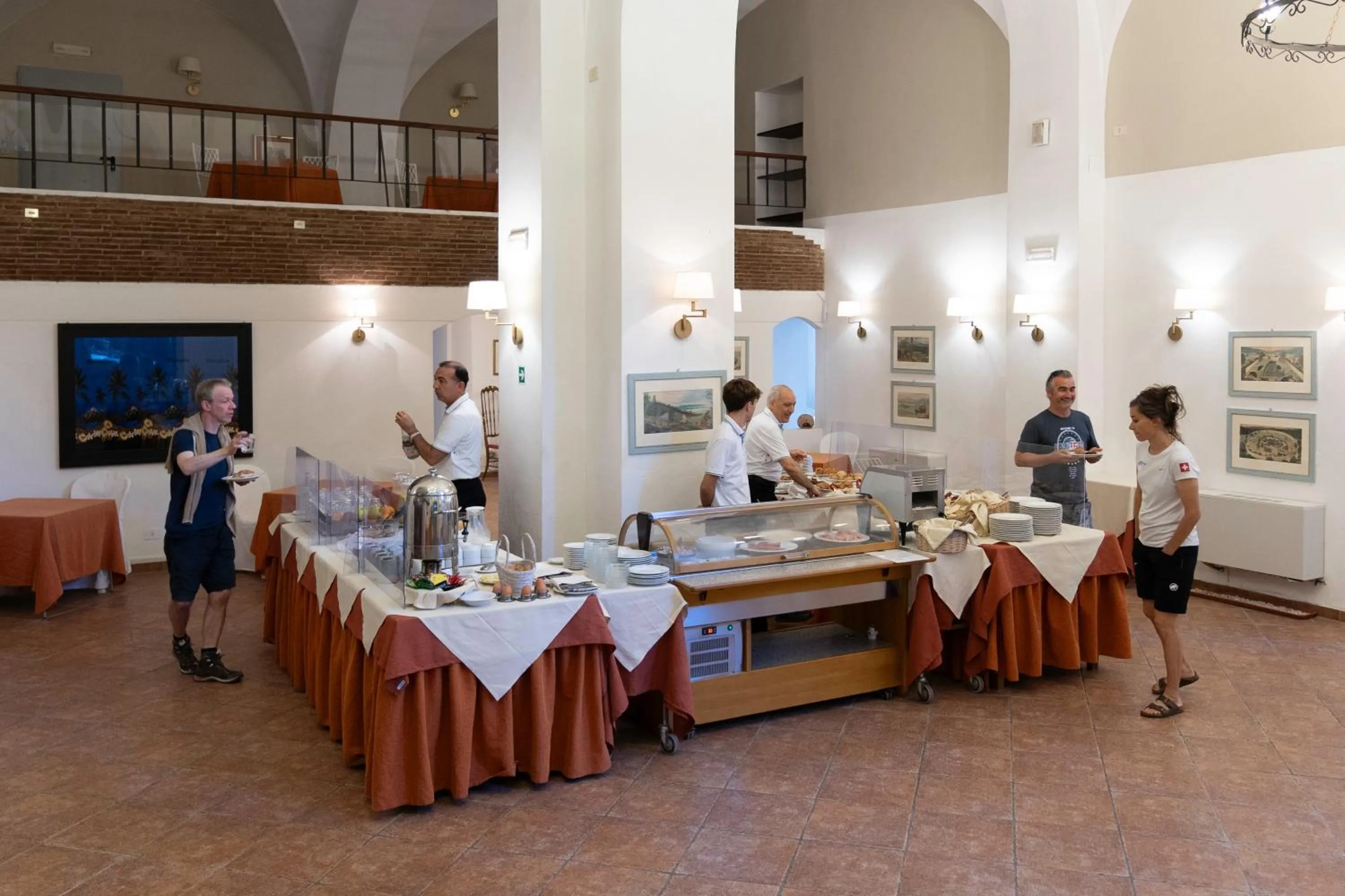 Restaurant/places to eat in Park Hotel Napoleone