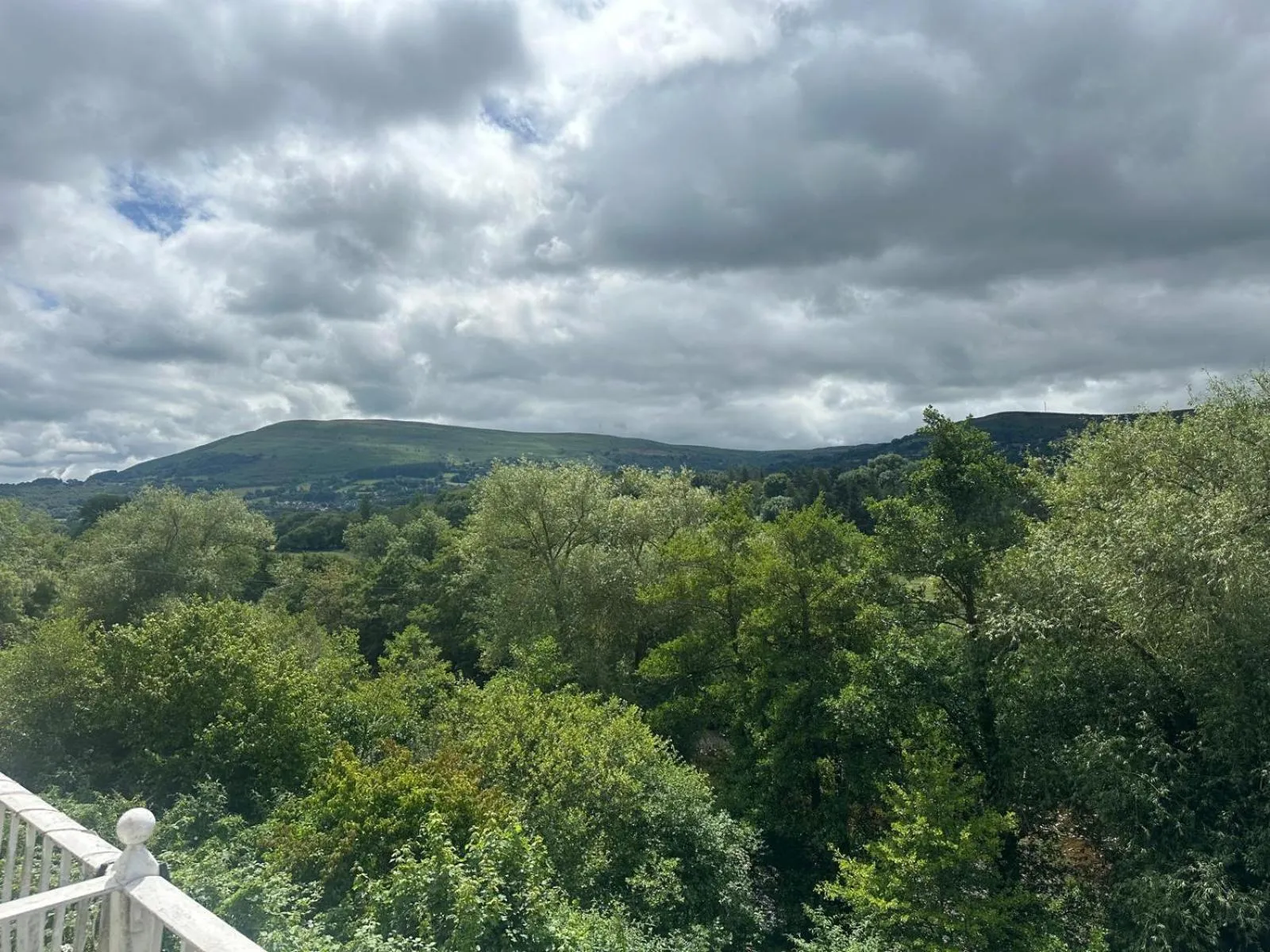 Neighbourhood in Roadhouse Llanwenarth