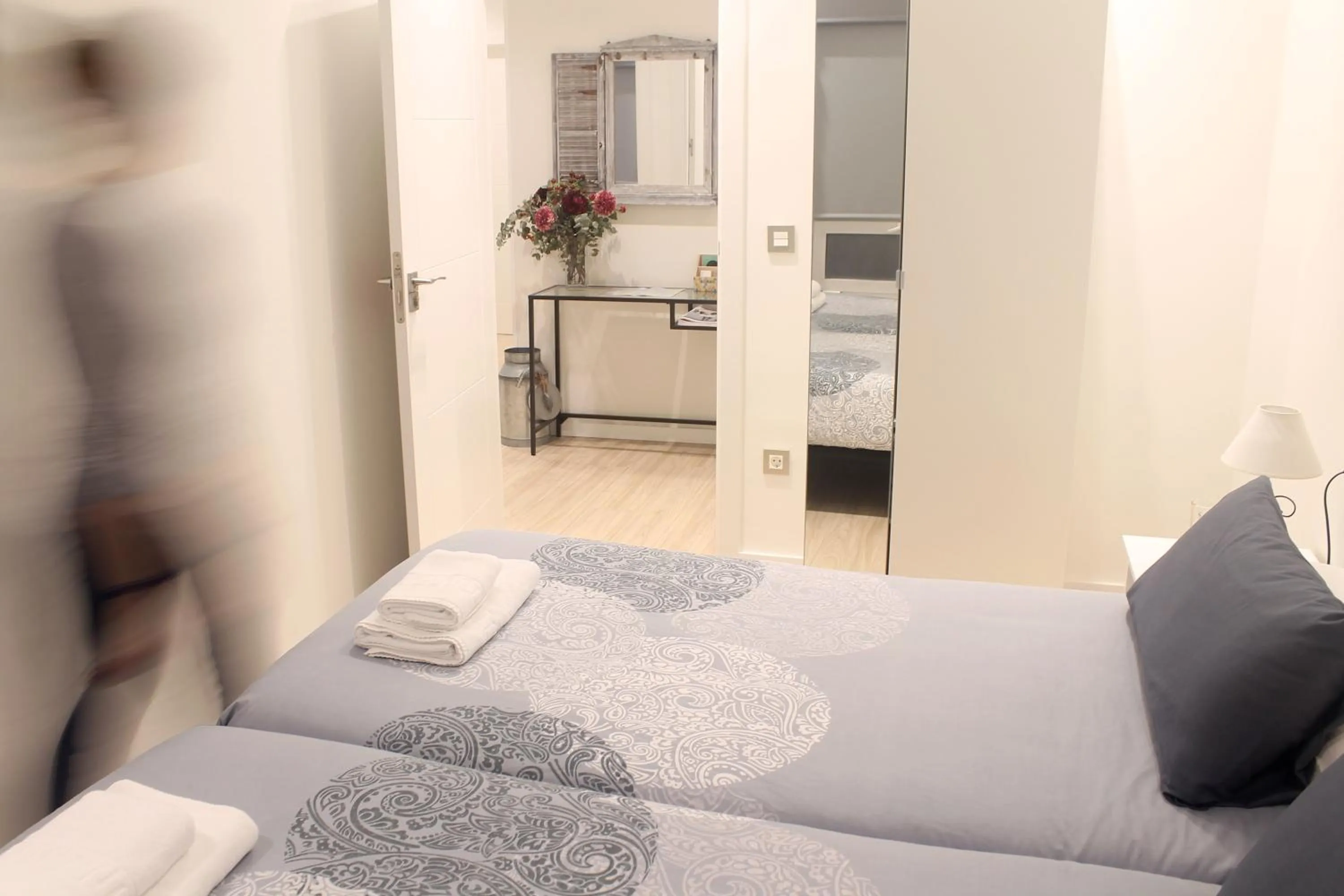 Photo of the whole room, Bed in Talaia HT