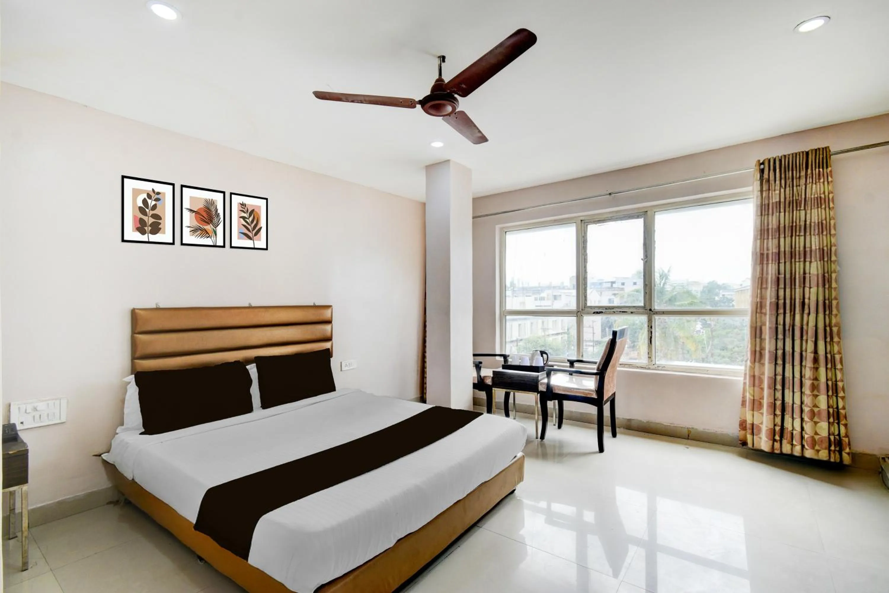 Bedroom, Bed in Super Townhouse Narayanaguda Metro Station Formerly Hotel Anshu Grand