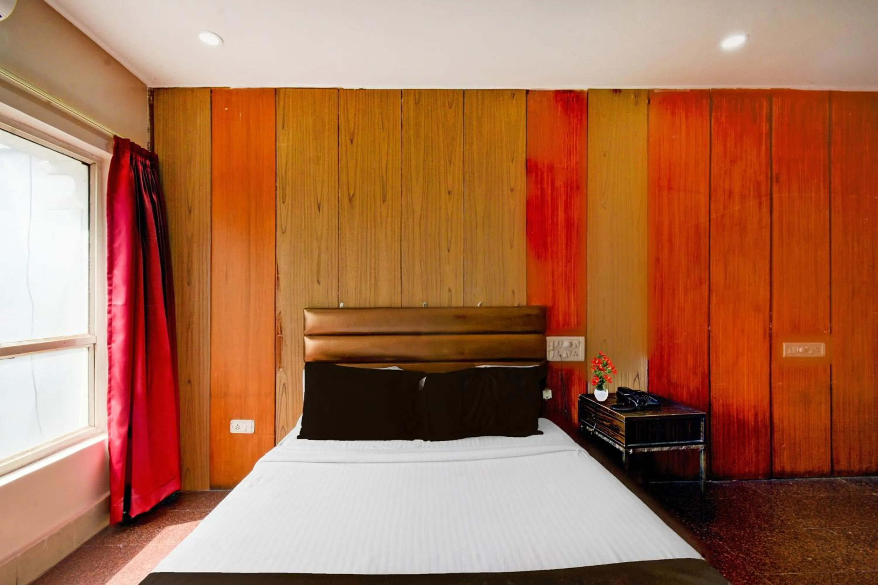 Bedroom, Bed in Super Townhouse Narayanaguda Metro Station Formerly Hotel Anshu Grand