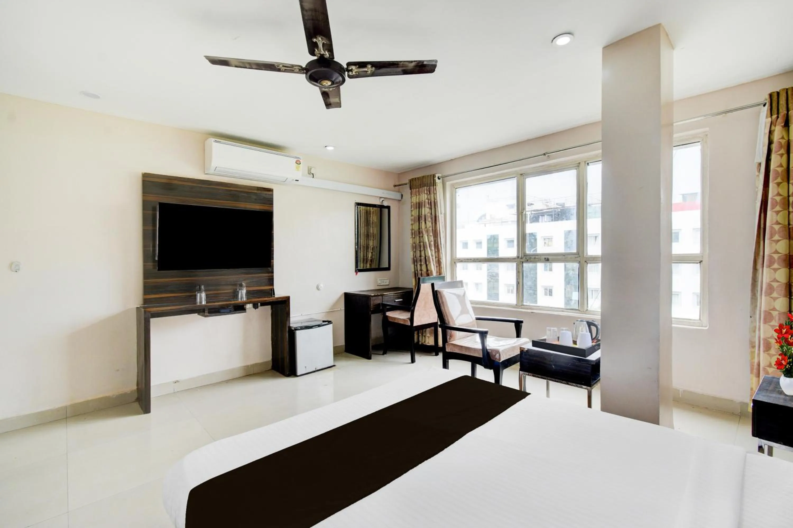 Bedroom, Bed in Super Townhouse Narayanaguda Metro Station Formerly Hotel Anshu Grand