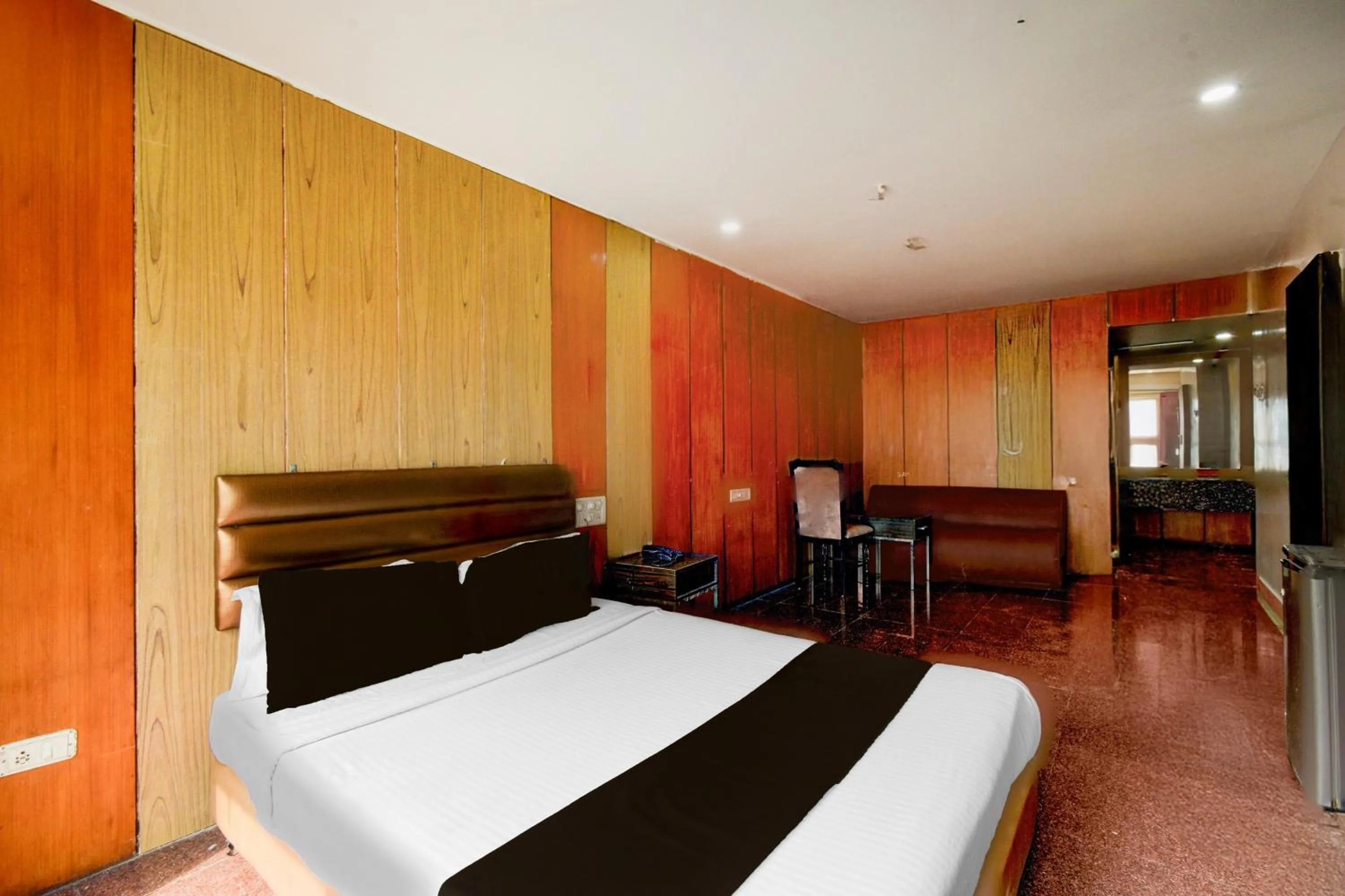 Bedroom, Bed in Super Townhouse Narayanaguda Metro Station Formerly Hotel Anshu Grand