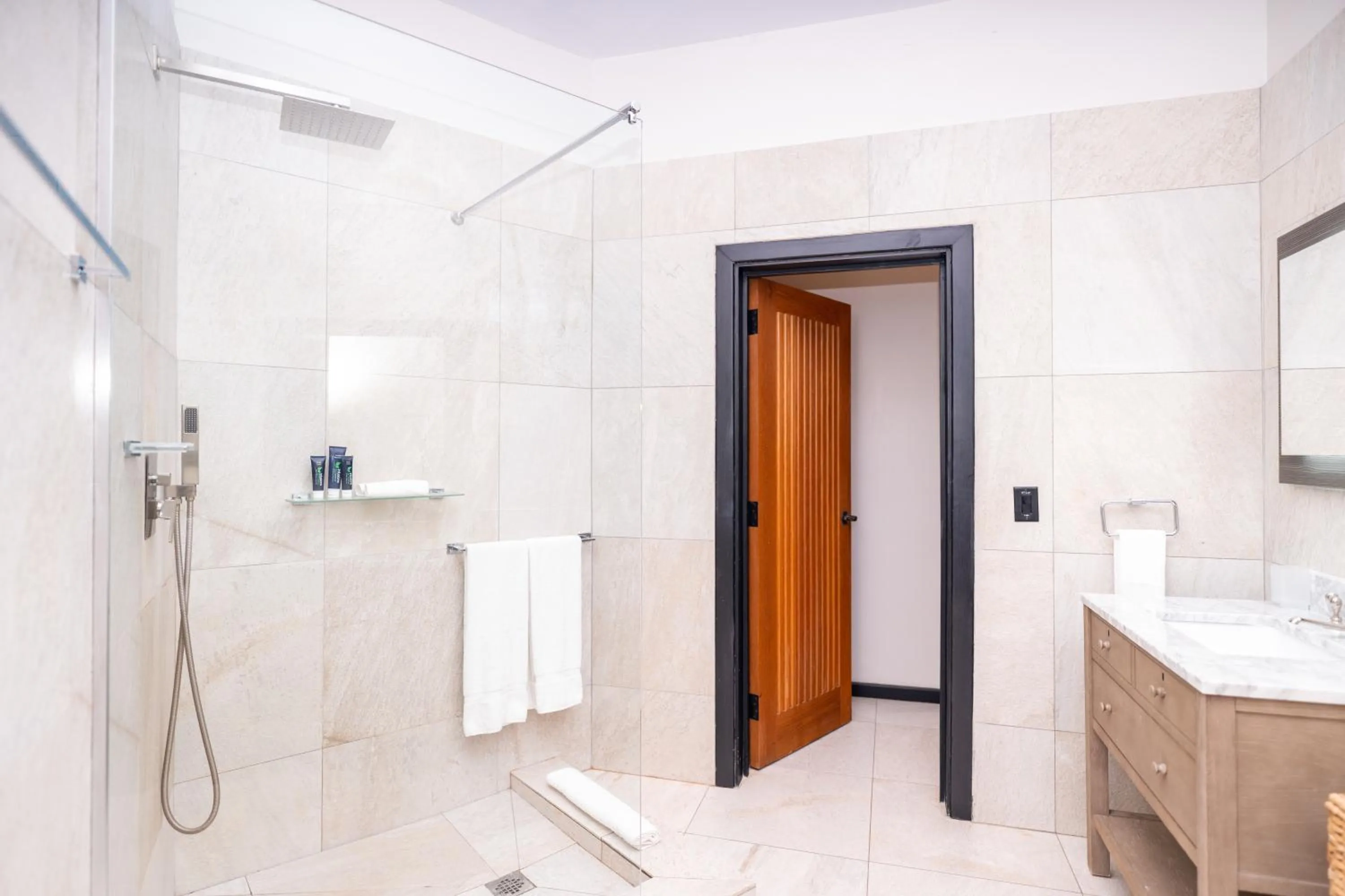 Bathroom in Tamarind Hills Resort & Villas
