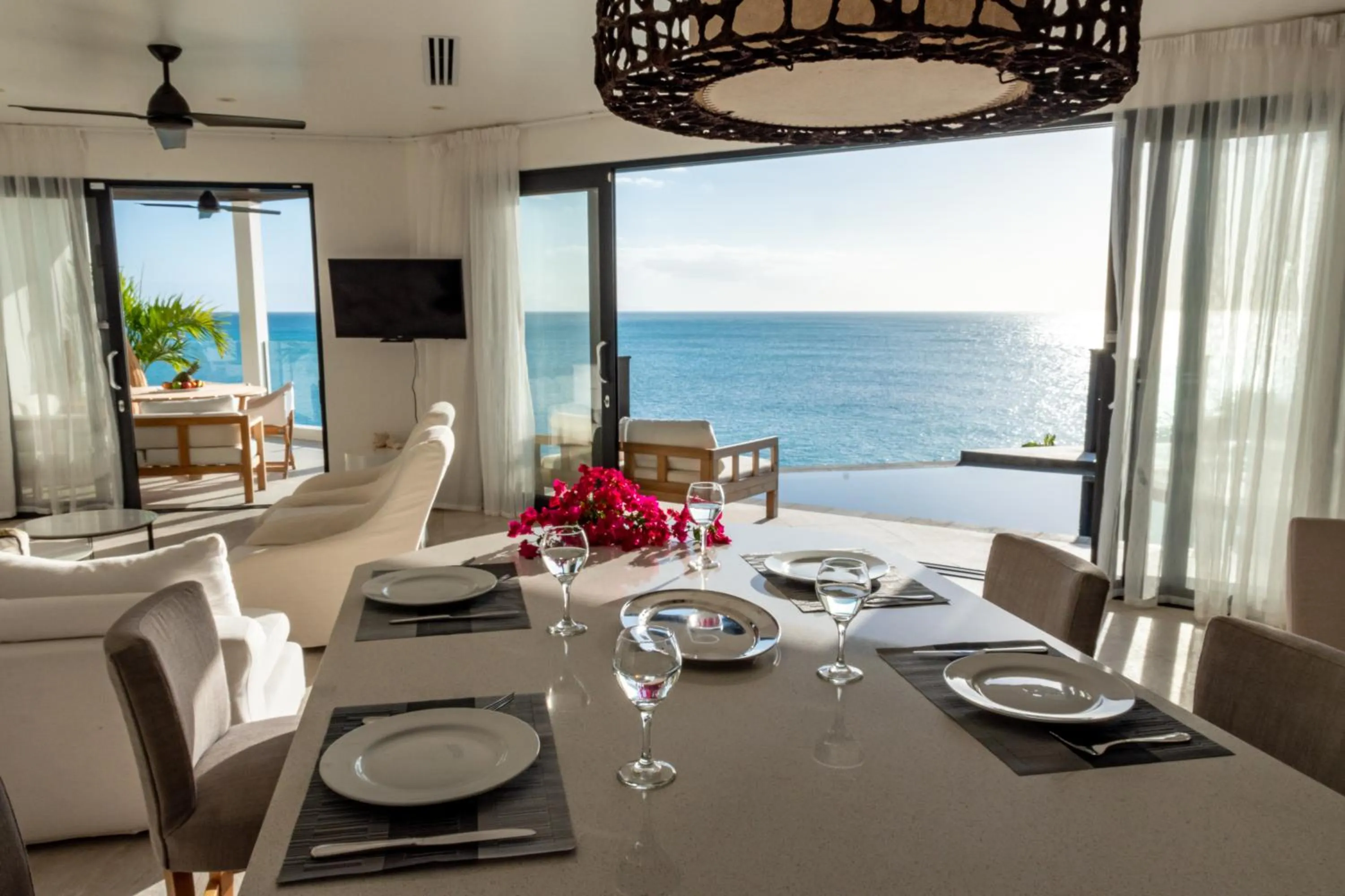 Dining area in Tamarind Hills Resort & Villas