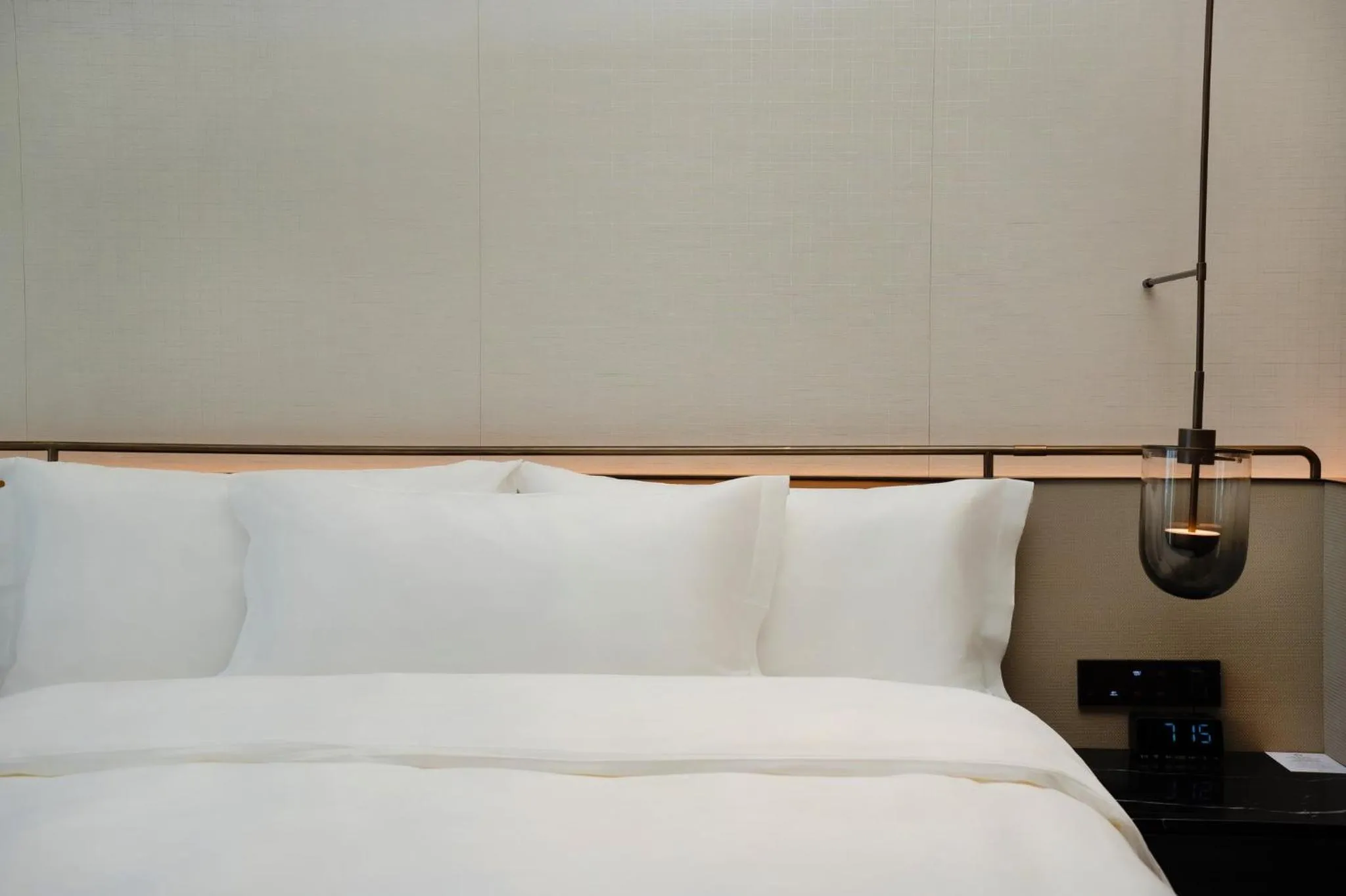 Photo of the whole room, Bed in voco Zhoushan Putuo by IHG