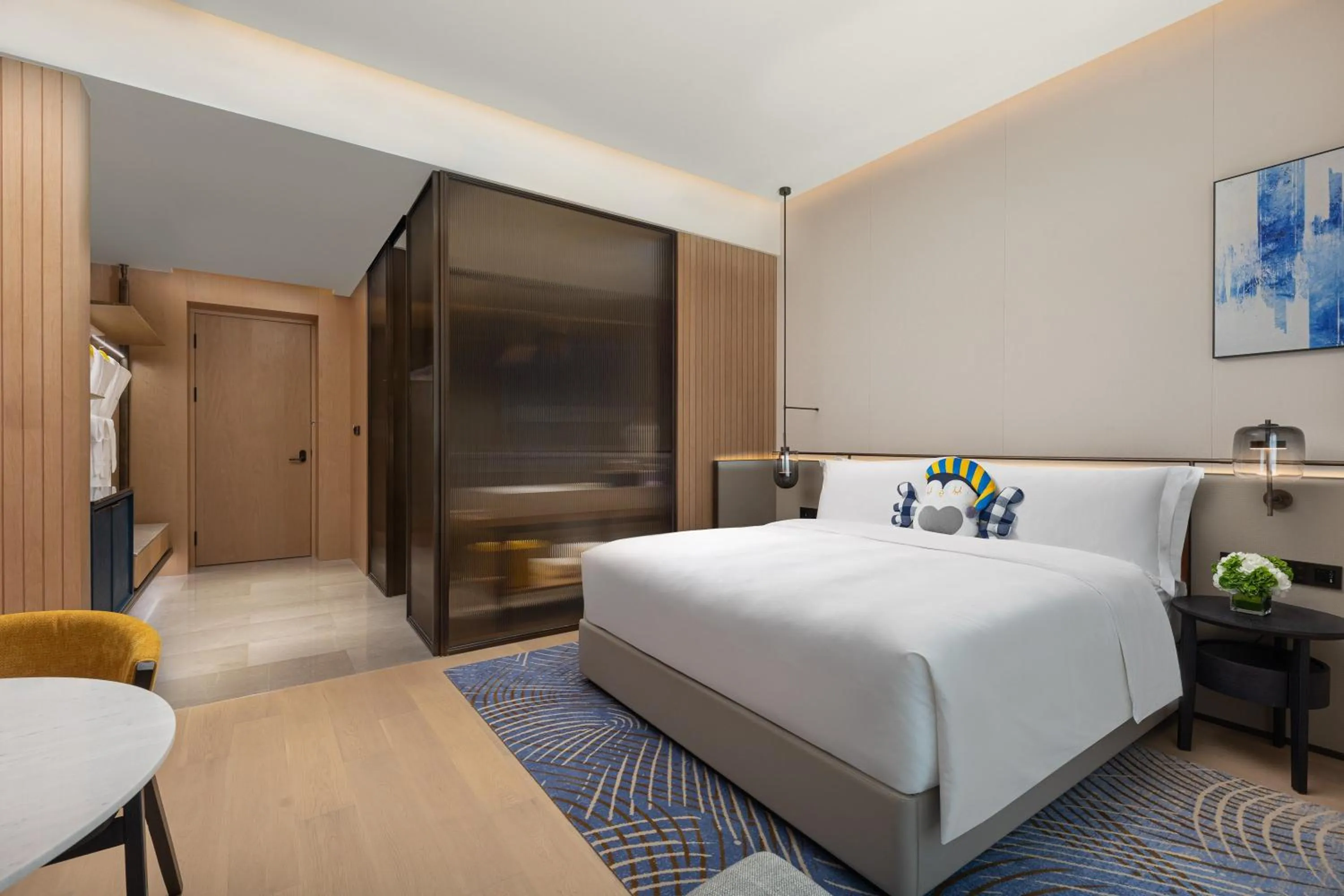 Photo of the whole room, Bed in voco Zhoushan Putuo by IHG
