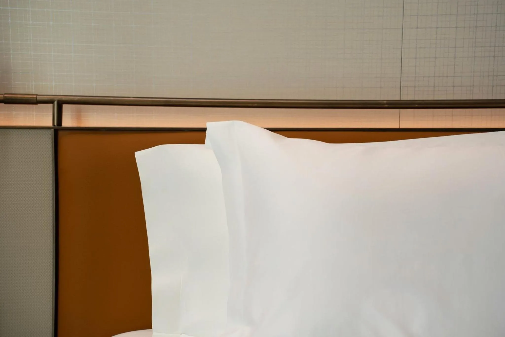 Photo of the whole room, Bed in voco Zhoushan Putuo by IHG