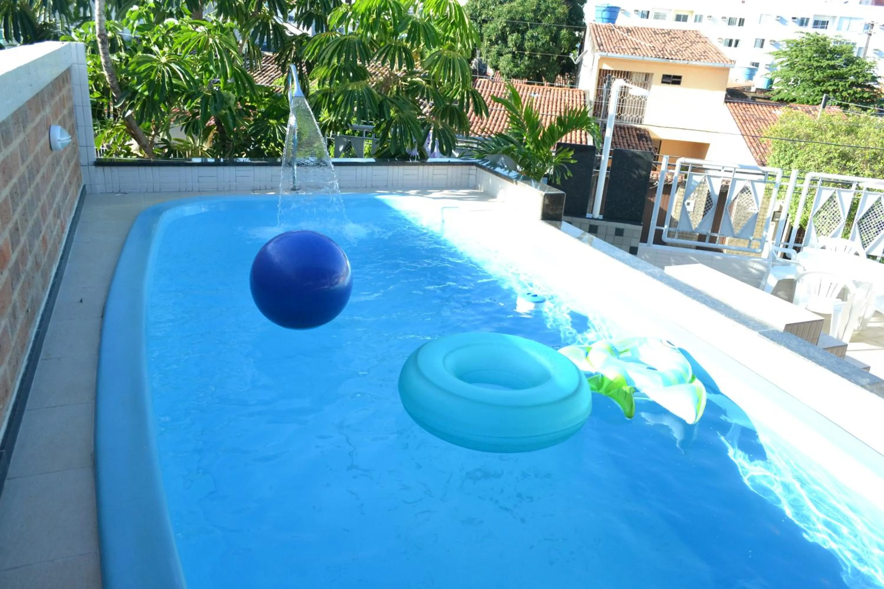Swimming pool in Pousada Terra Garrida